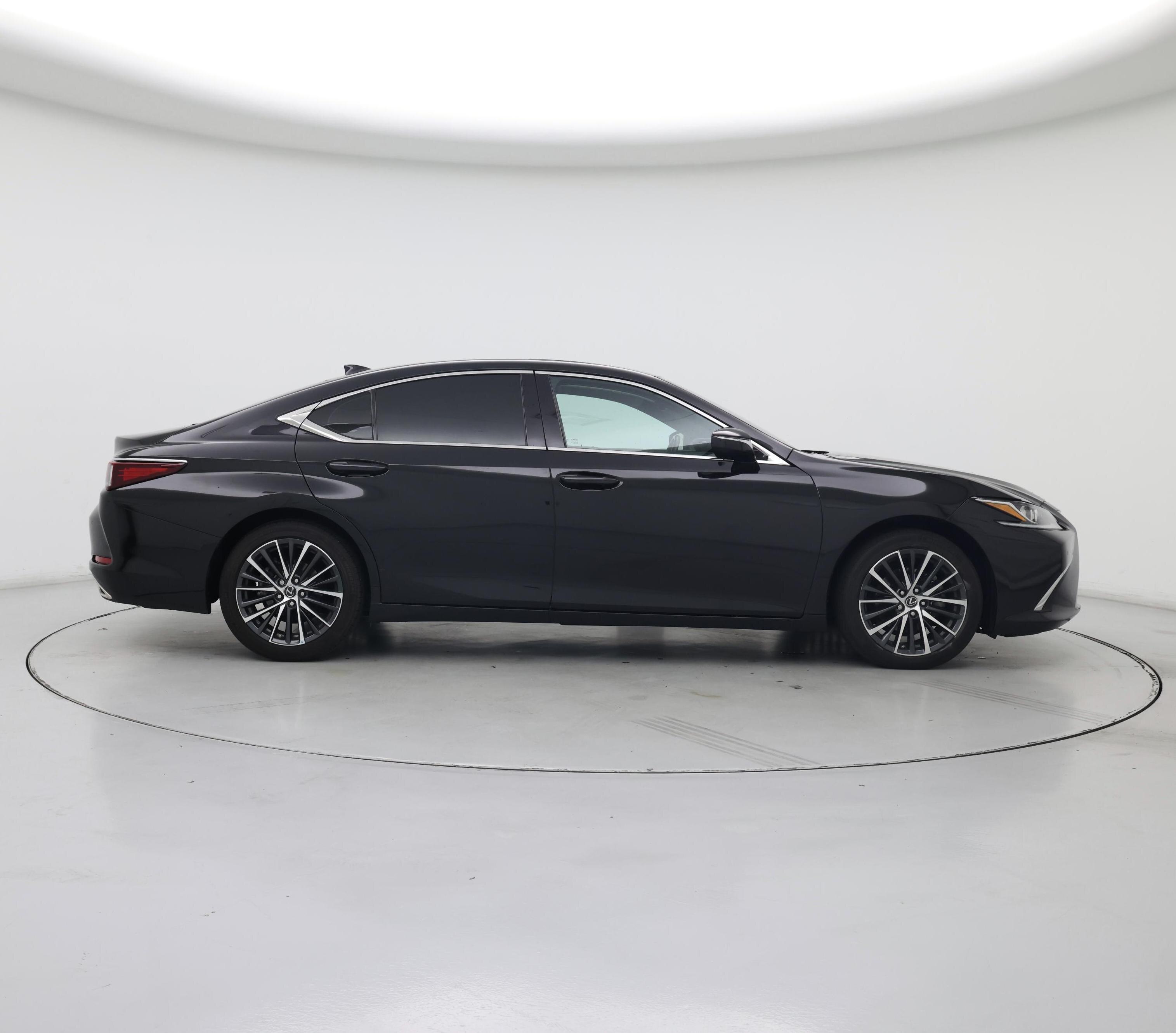 Thumbnail: 2024 Lexus ES - 7