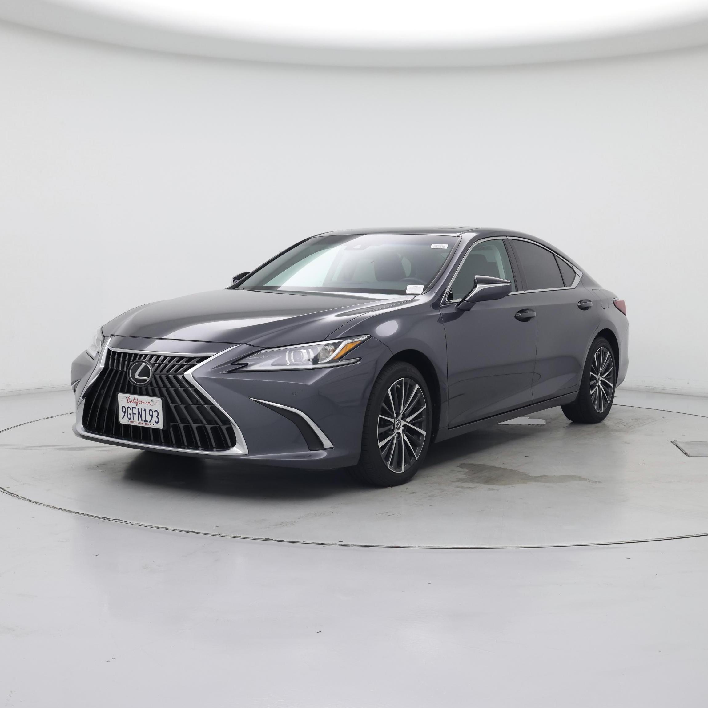 Thumbnail: 2023 Lexus ES - 4