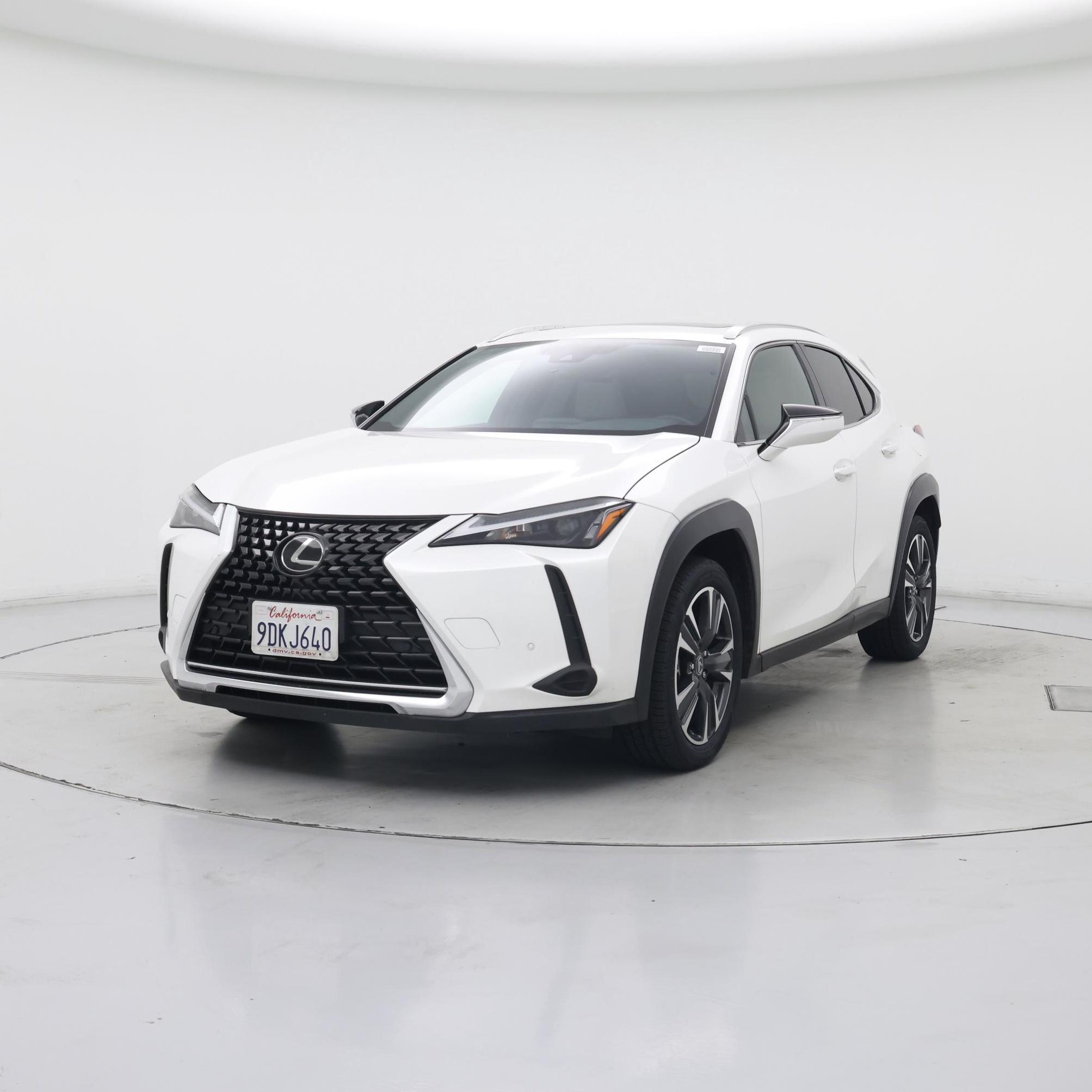 Thumbnail: 2023 Lexus UX - 4