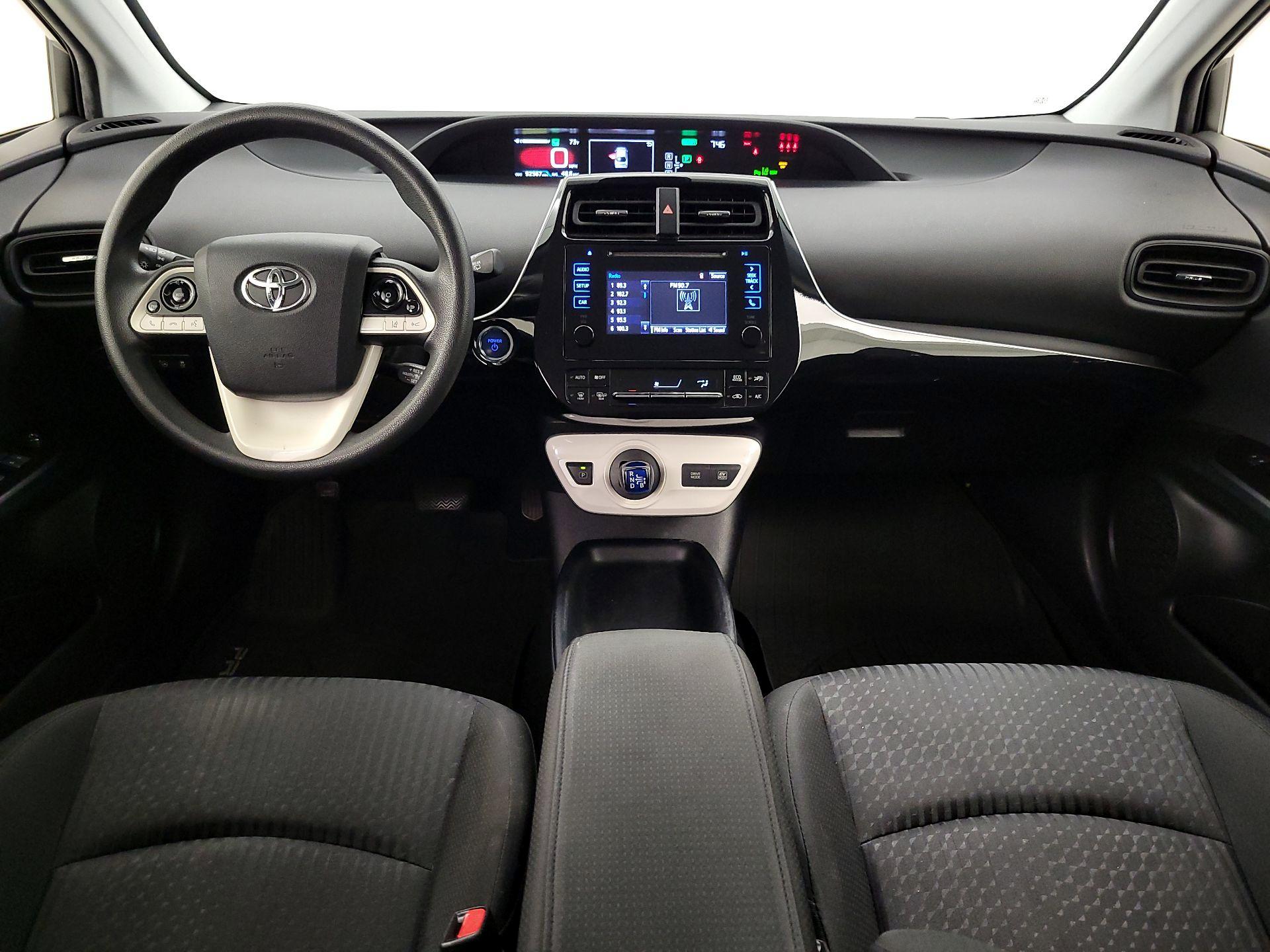 Thumbnail: 2018 Toyota Prius - 9