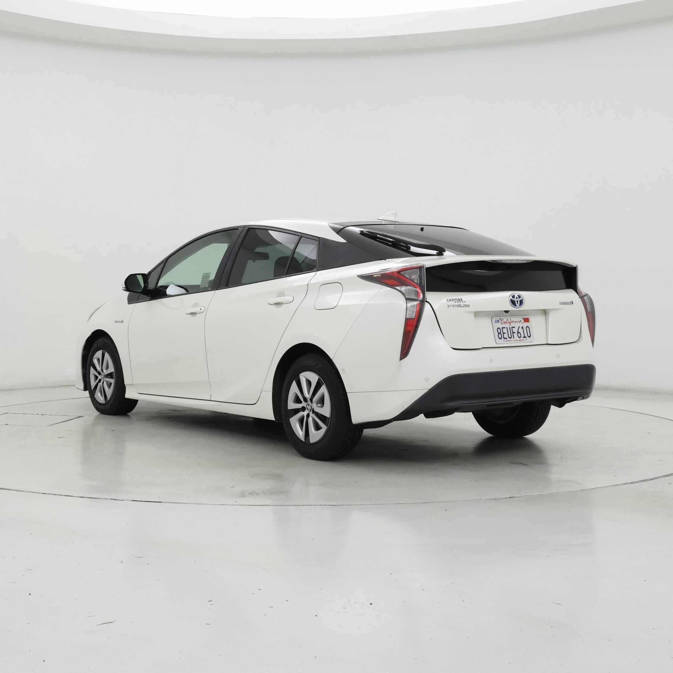 Thumbnail: 2018 Toyota Prius - 2