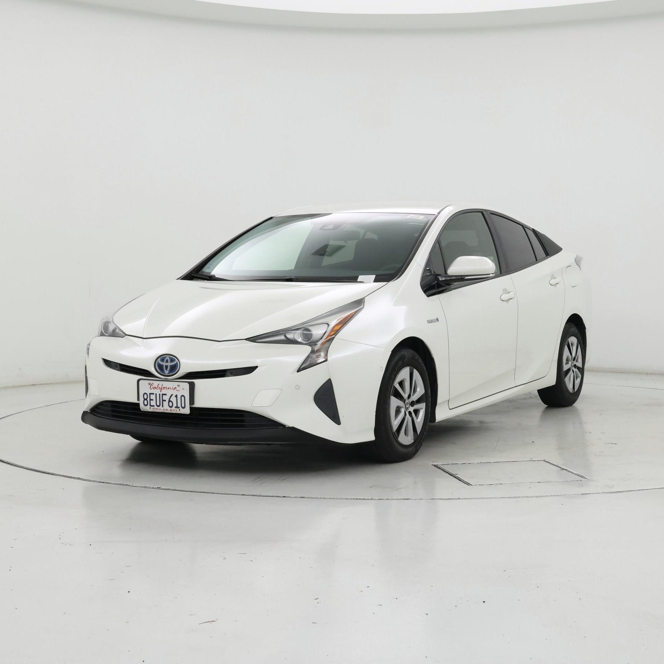 Thumbnail: 2018 Toyota Prius - 4