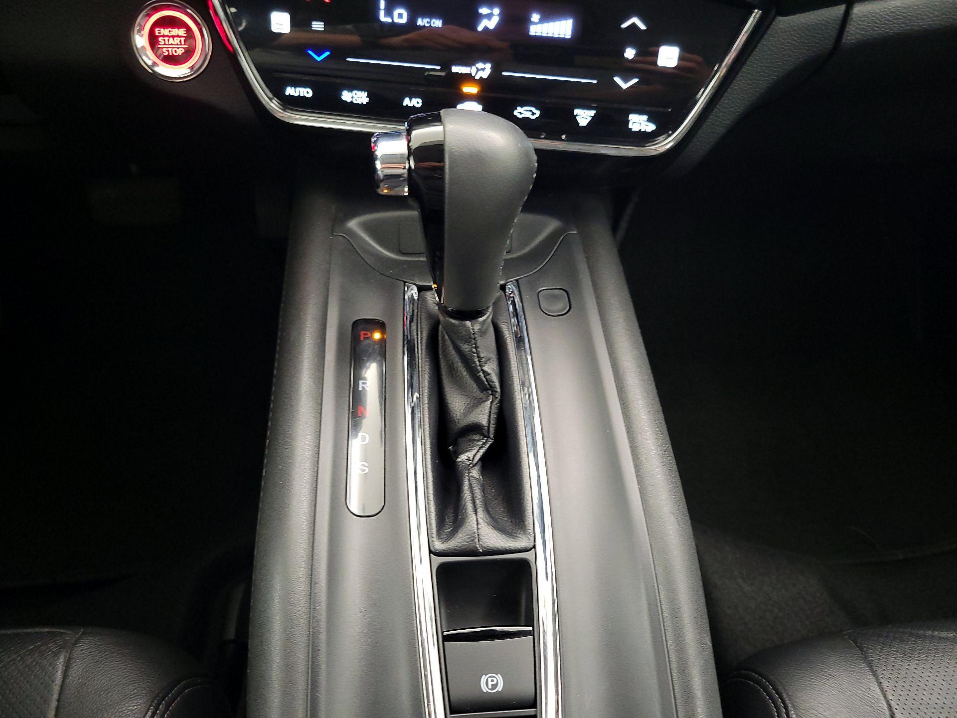 Thumbnail: 2019 Honda HR-V - 17