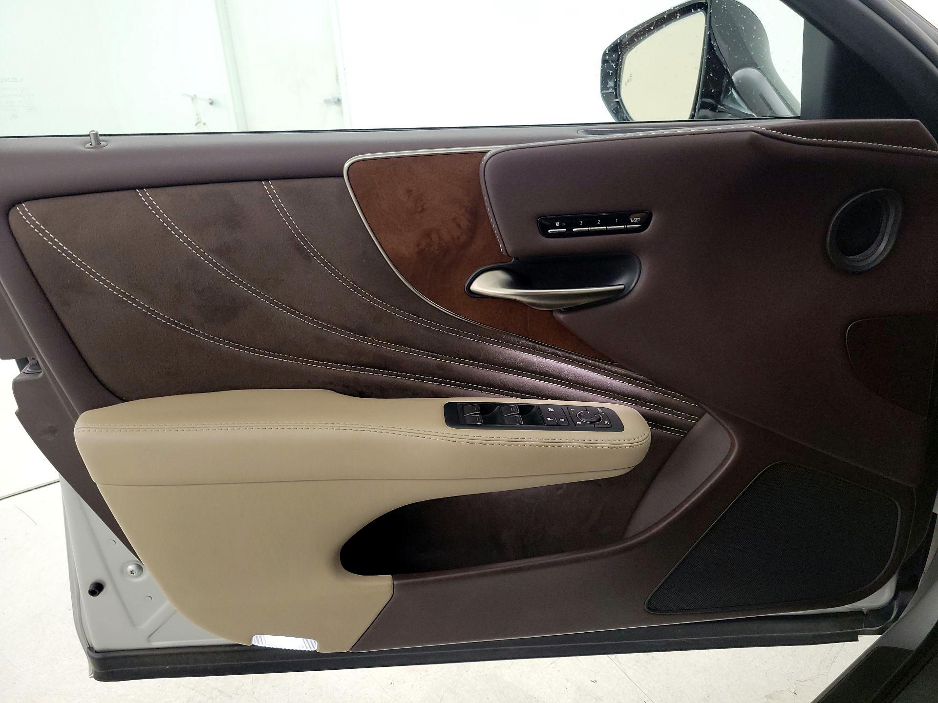 Thumbnail: 2018 Lexus LS - 12