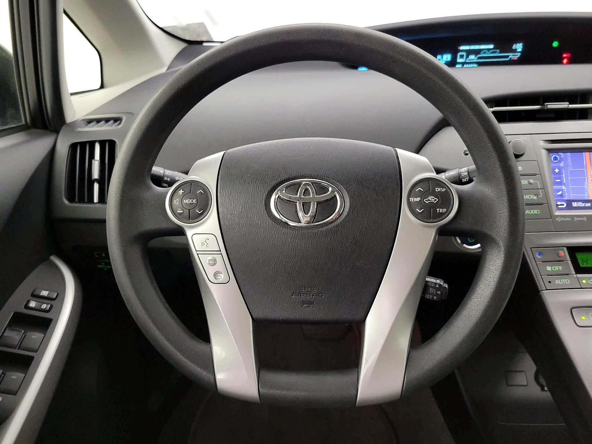 Thumbnail: 2015 Toyota Prius - 10