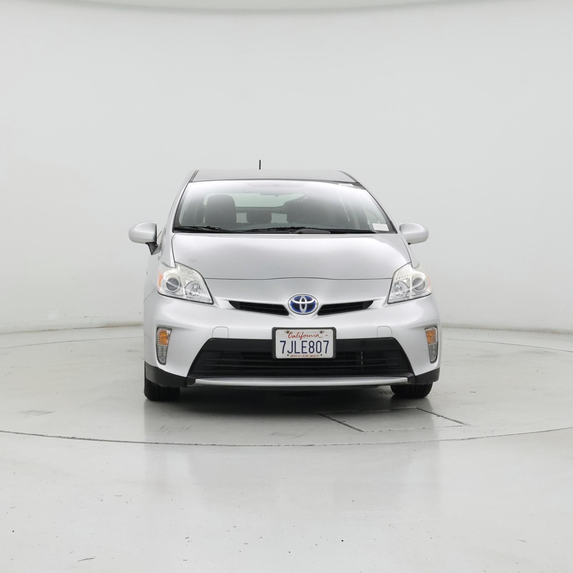 Thumbnail: 2015 Toyota Prius - 5