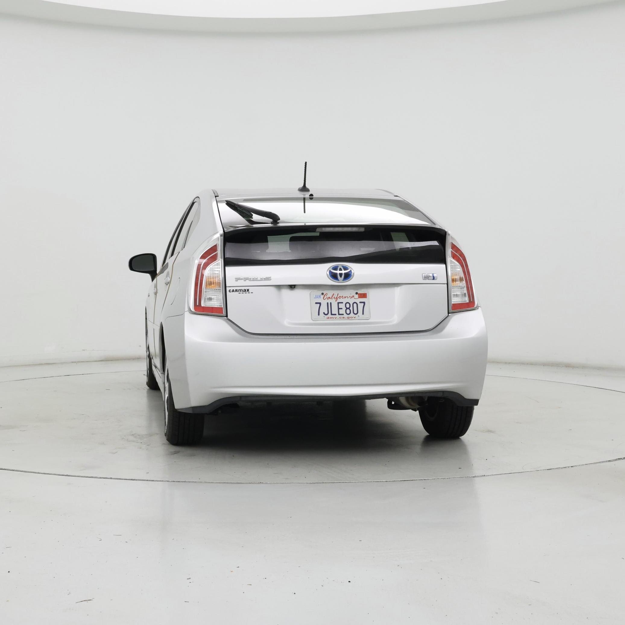 Thumbnail: 2015 Toyota Prius - 6