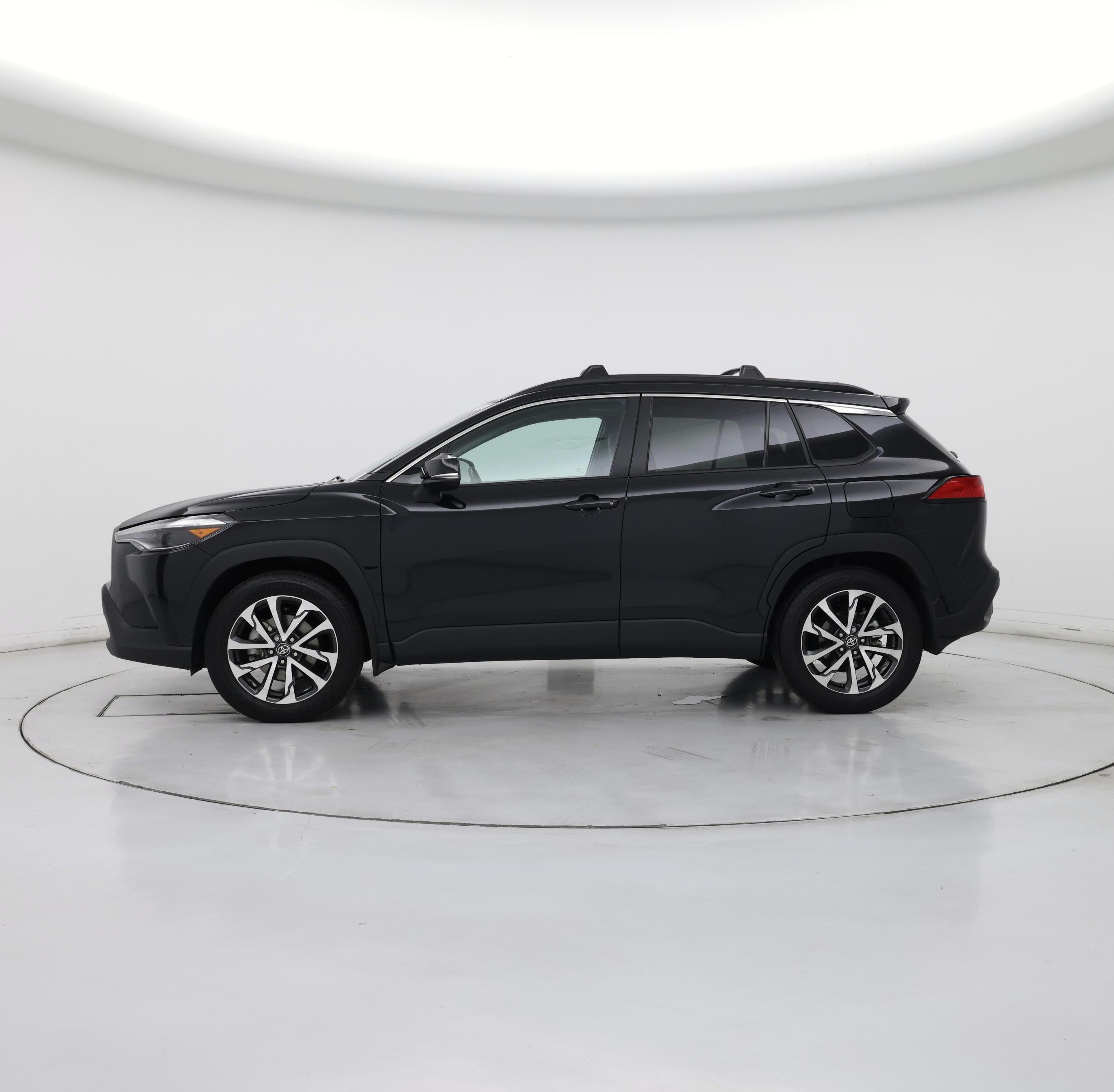 Thumbnail: 2023 Toyota Corolla Cross - 3