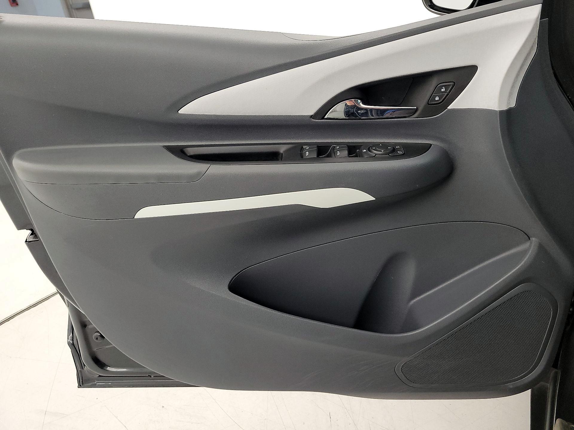 Thumbnail: 2021 Chevrolet Bolt EV - 12