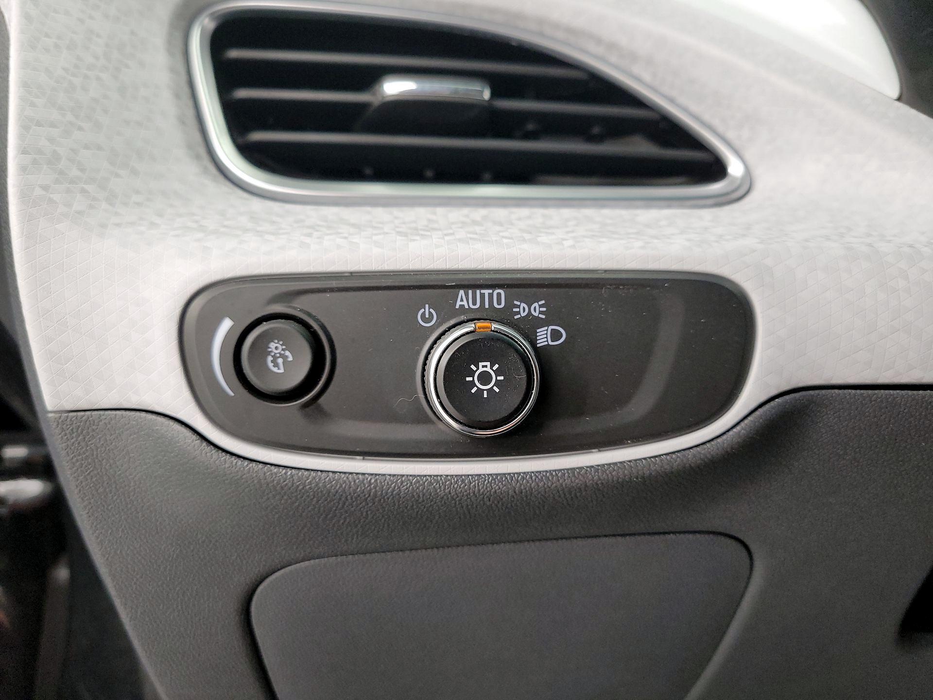 Thumbnail: 2021 Chevrolet Bolt EV - 13