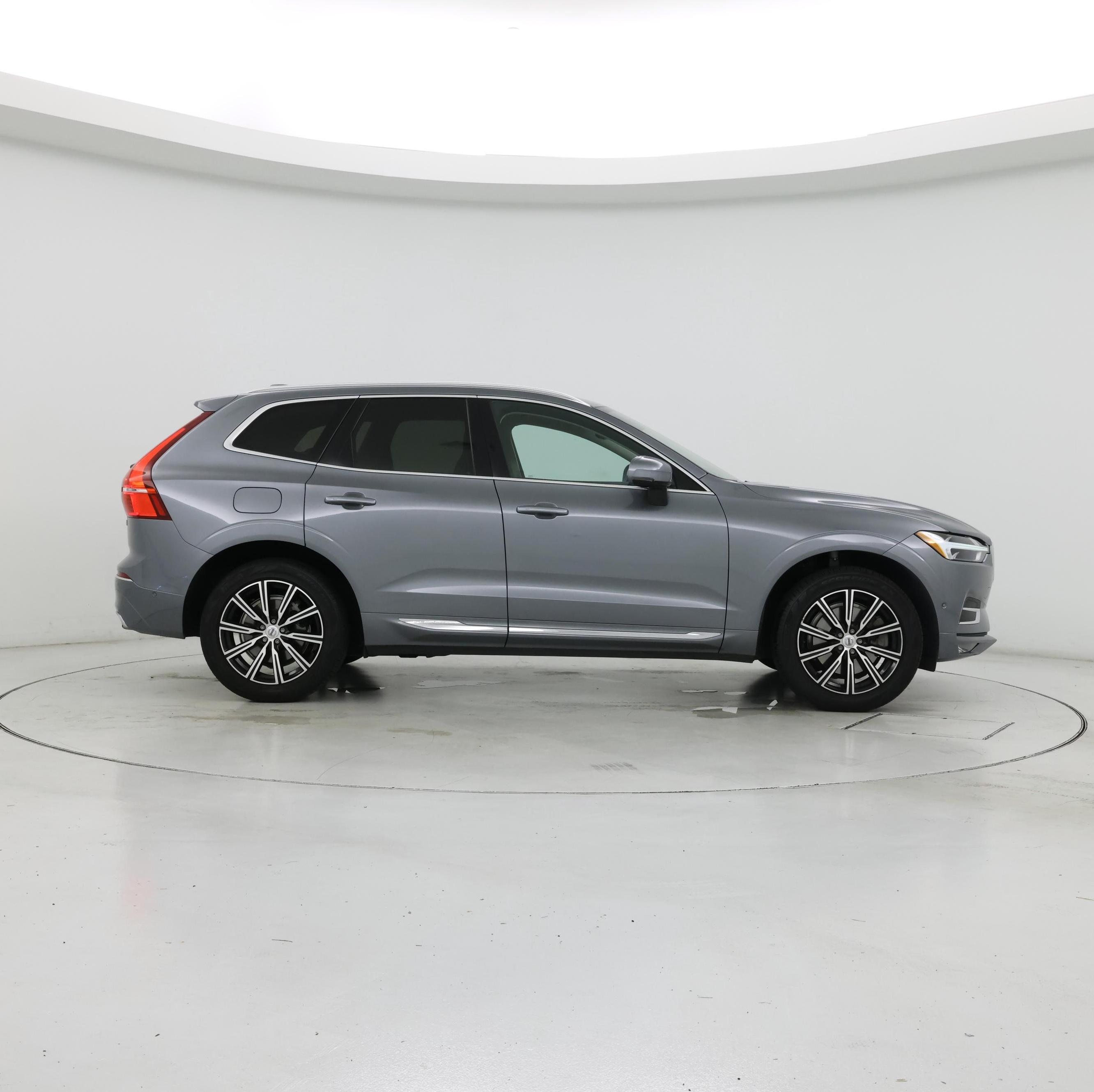 Thumbnail: 2019 Volvo XC60 - 7