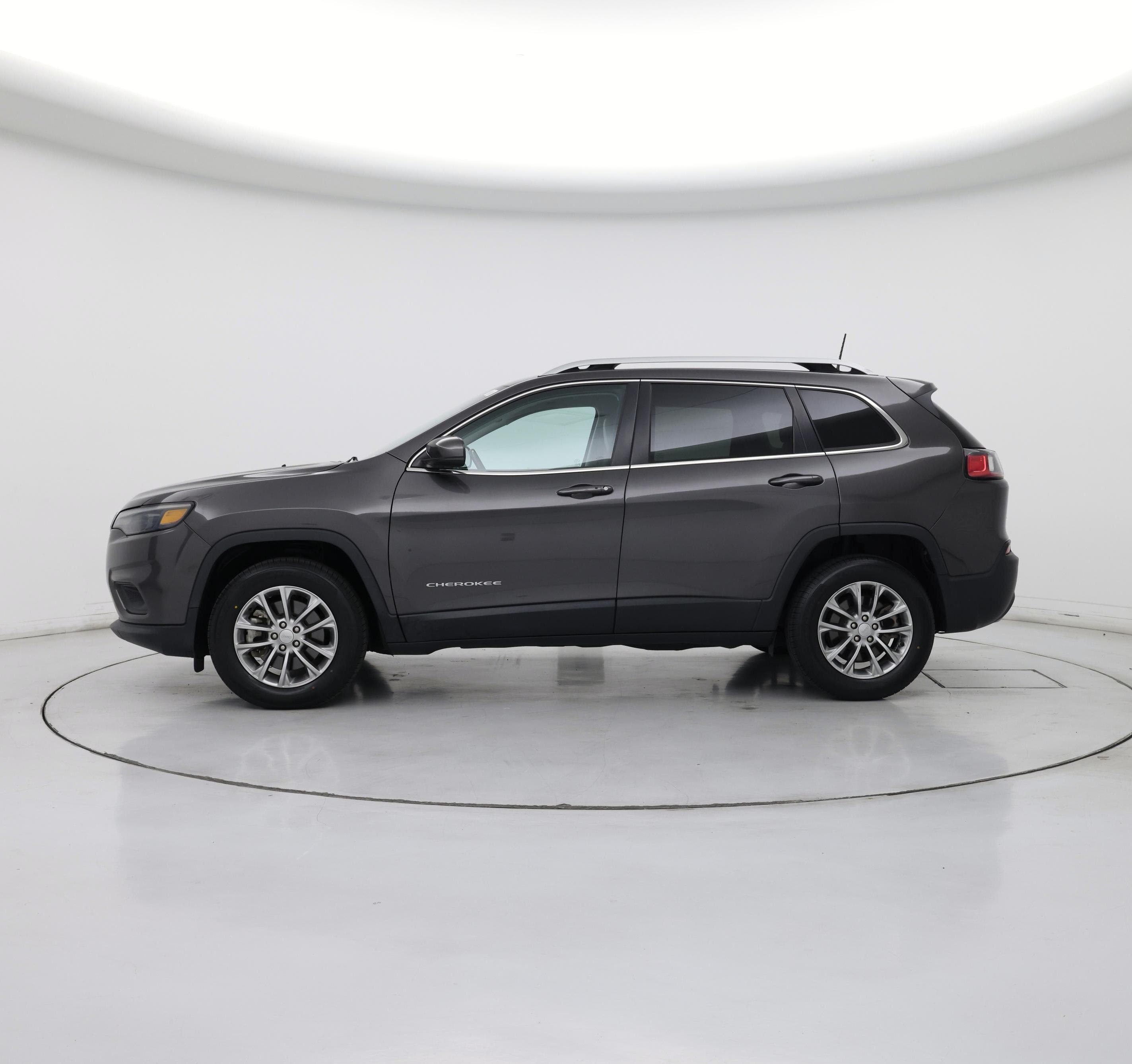 Thumbnail: 2021 Jeep Cherokee - 3