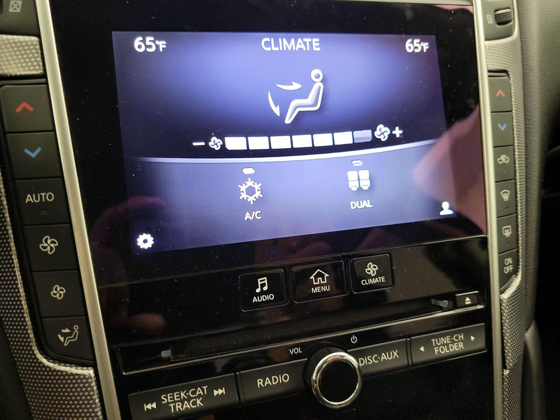 Thumbnail: 2016 INFINITI Q50 - 16