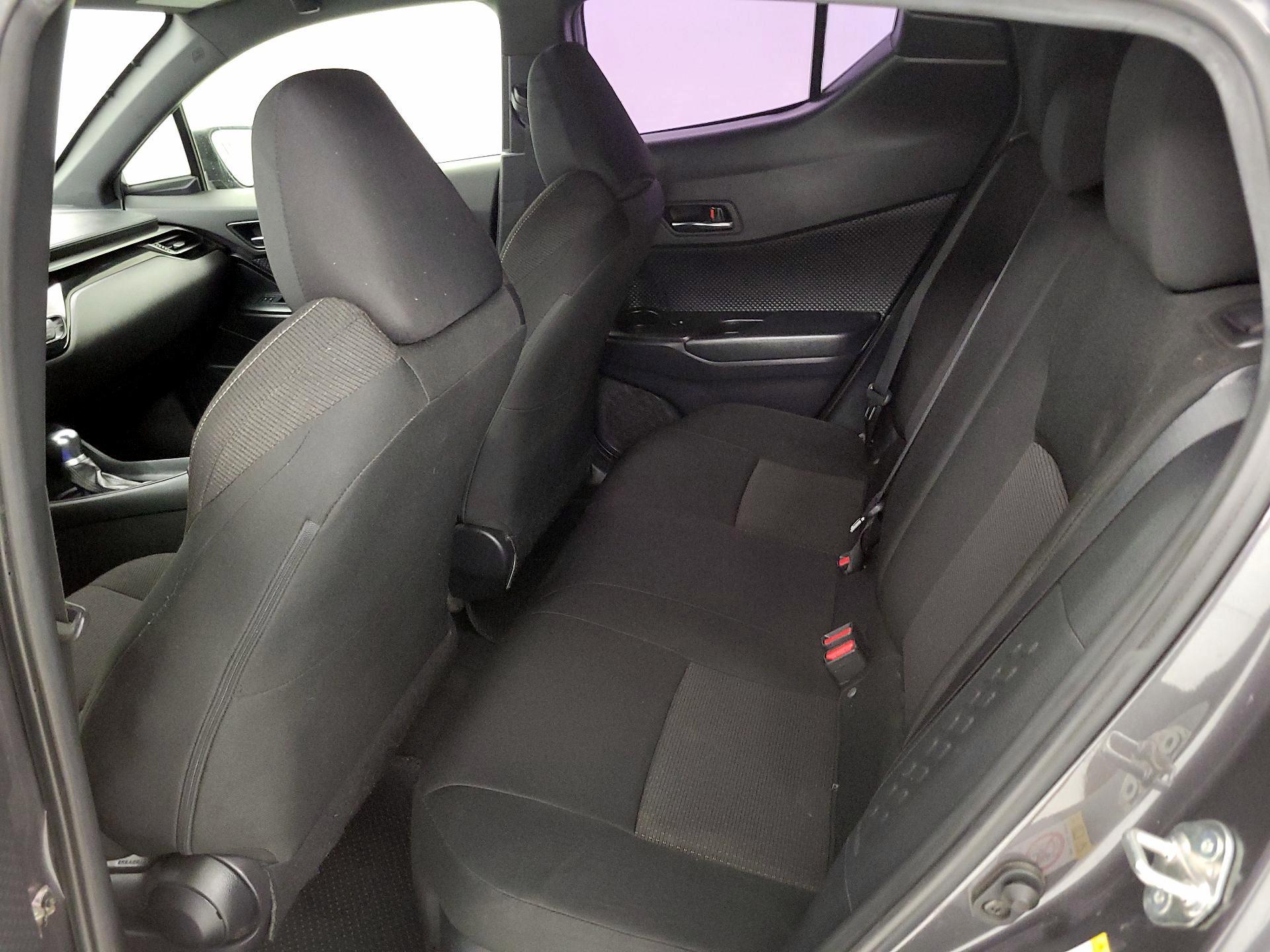 Thumbnail: 2019 Toyota C-HR - 19