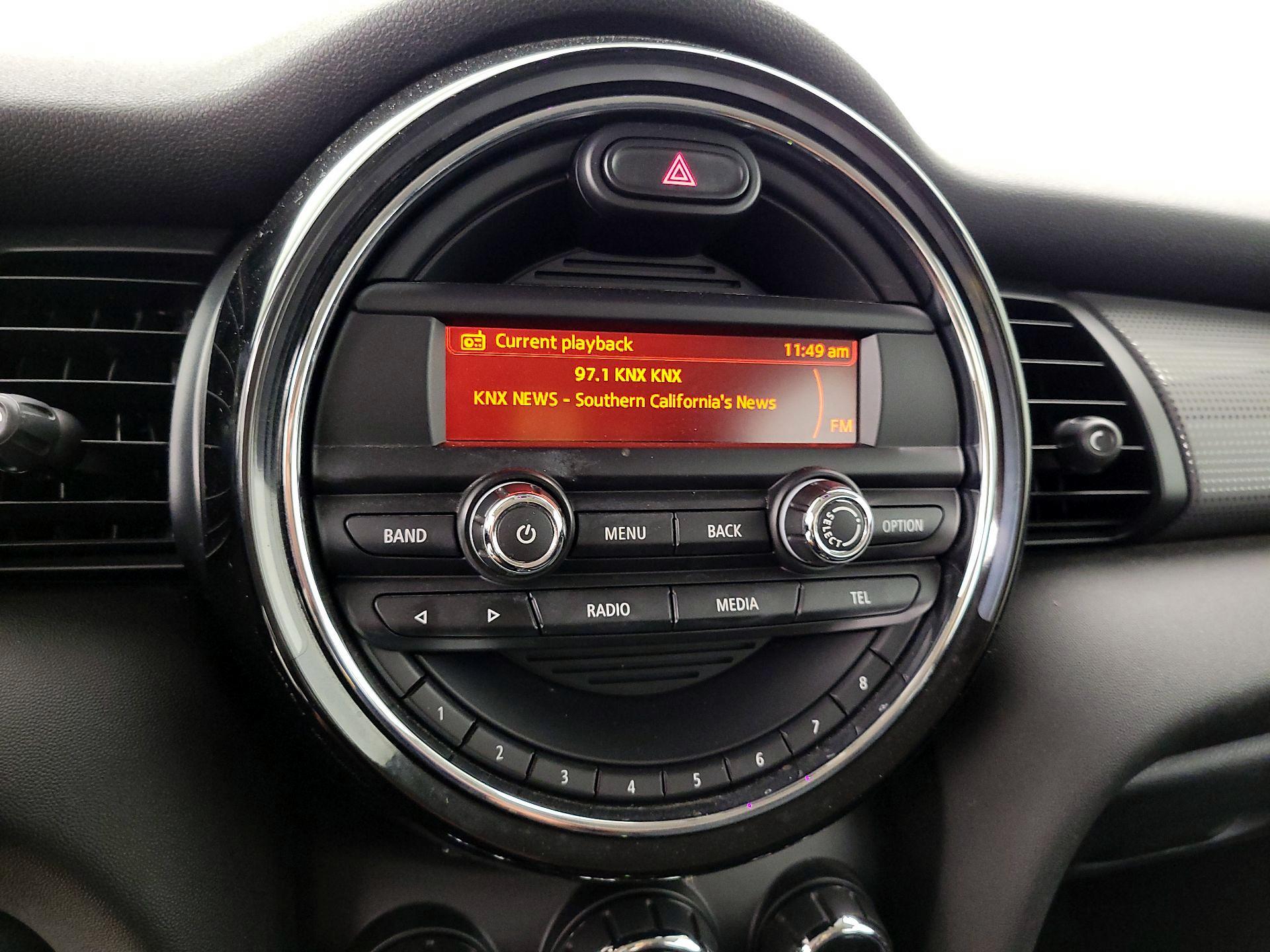 Thumbnail: 2016 MINI Cooper Hardtop - 14