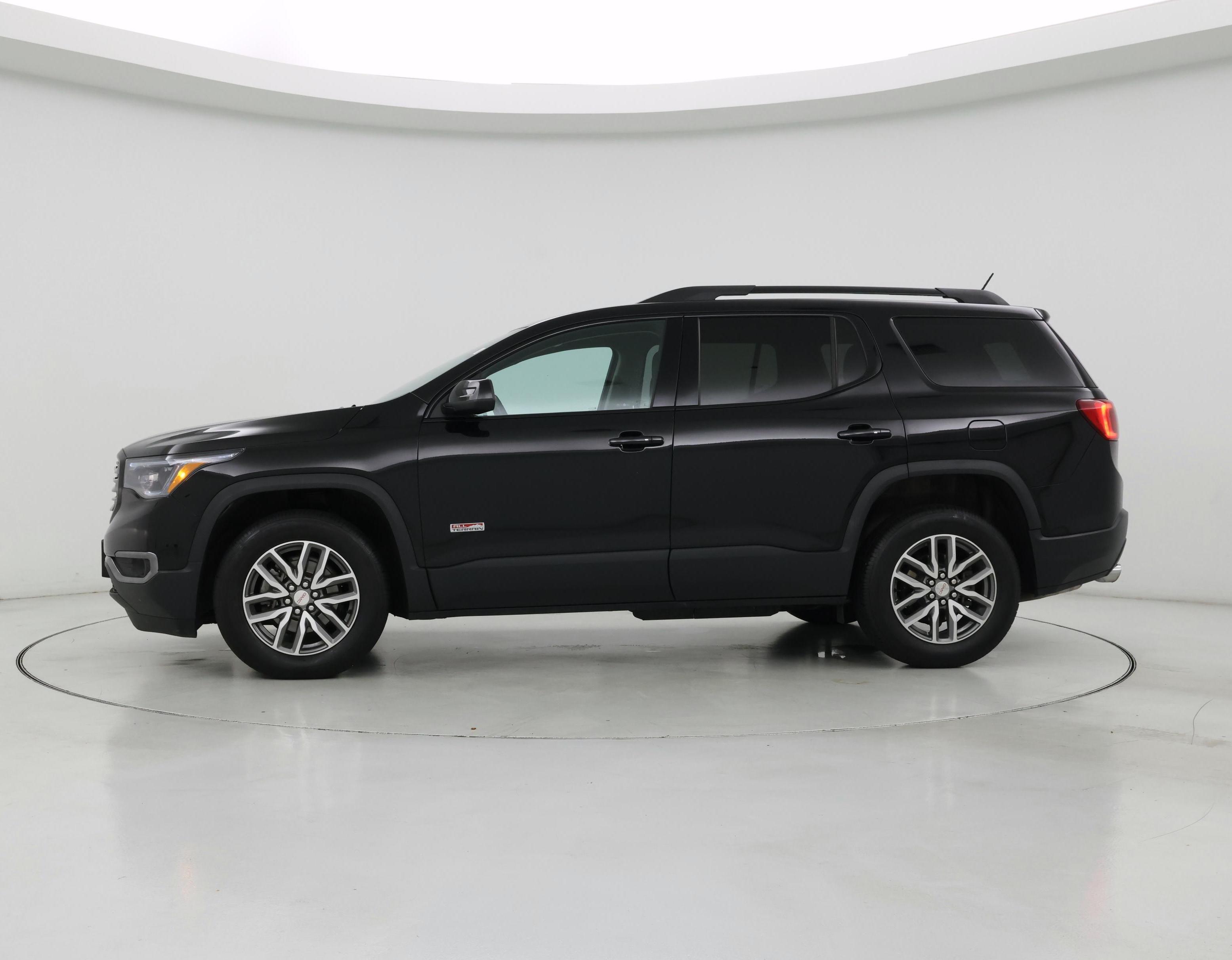 Thumbnail: 2017 GMC Acadia - 3