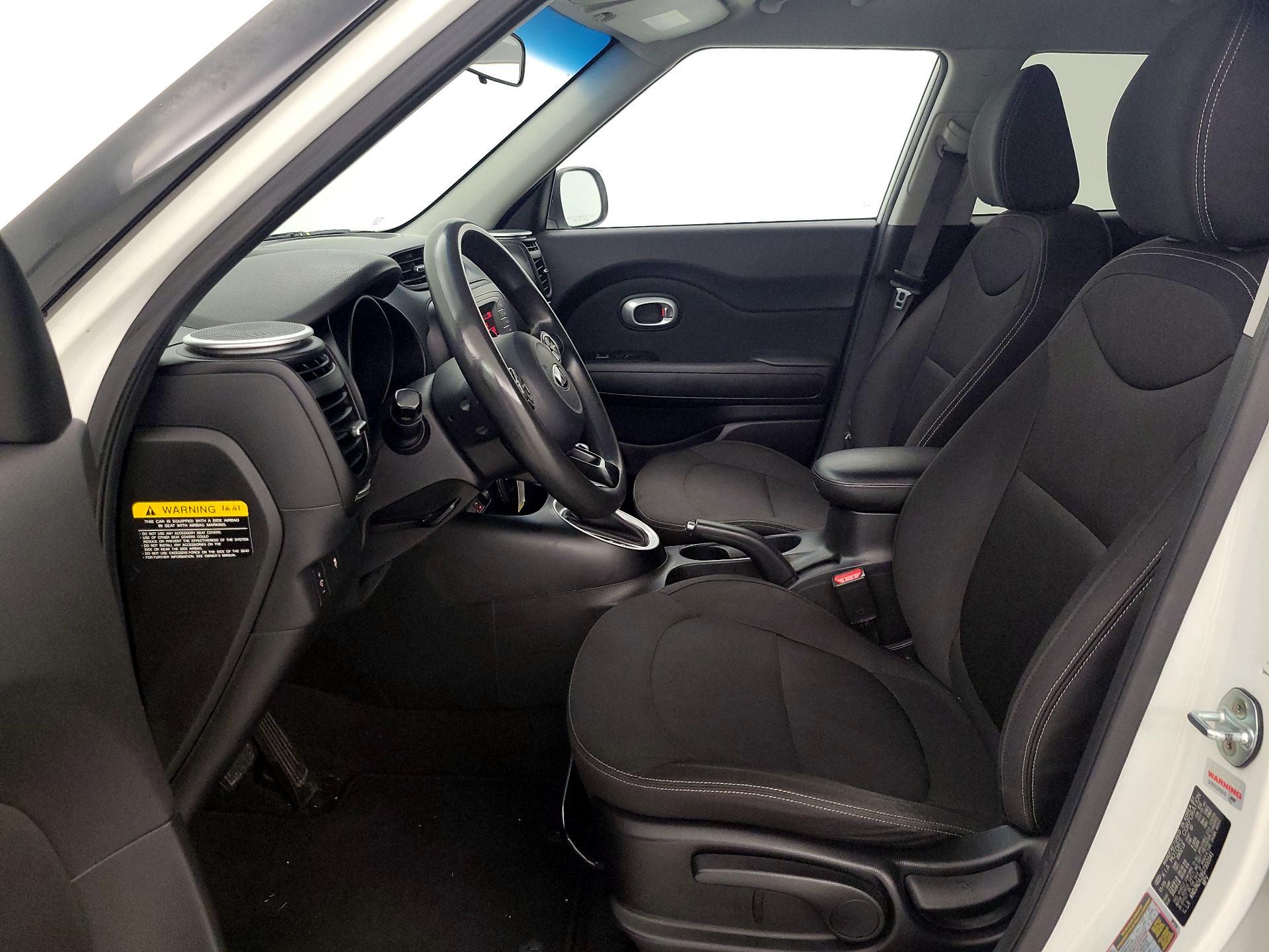 Thumbnail: 2016 Kia Soul - 11