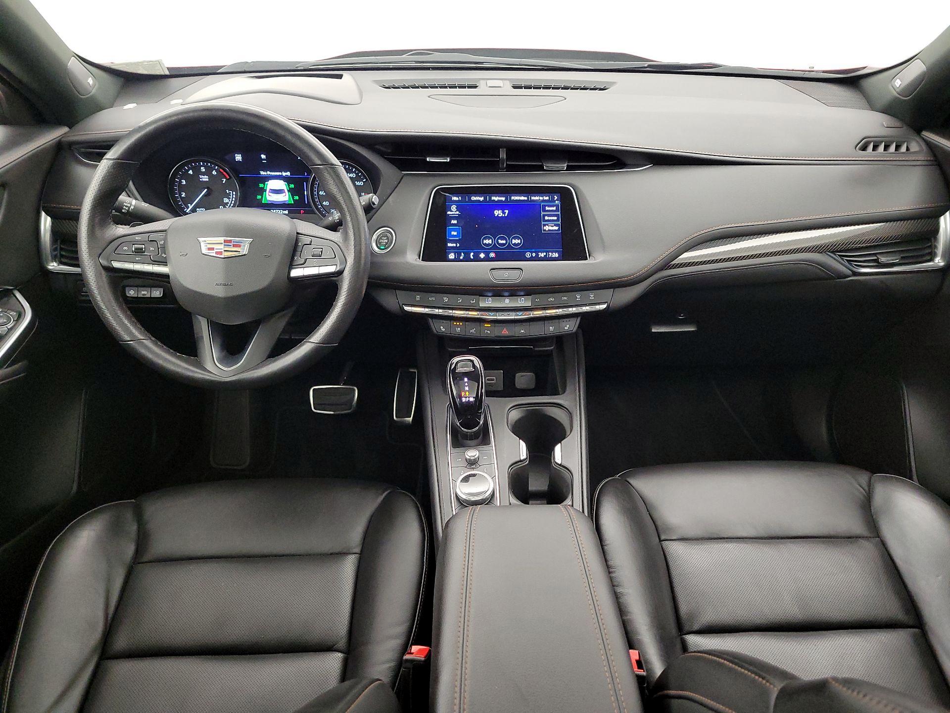 Thumbnail: 2023 Cadillac XT4 - 9