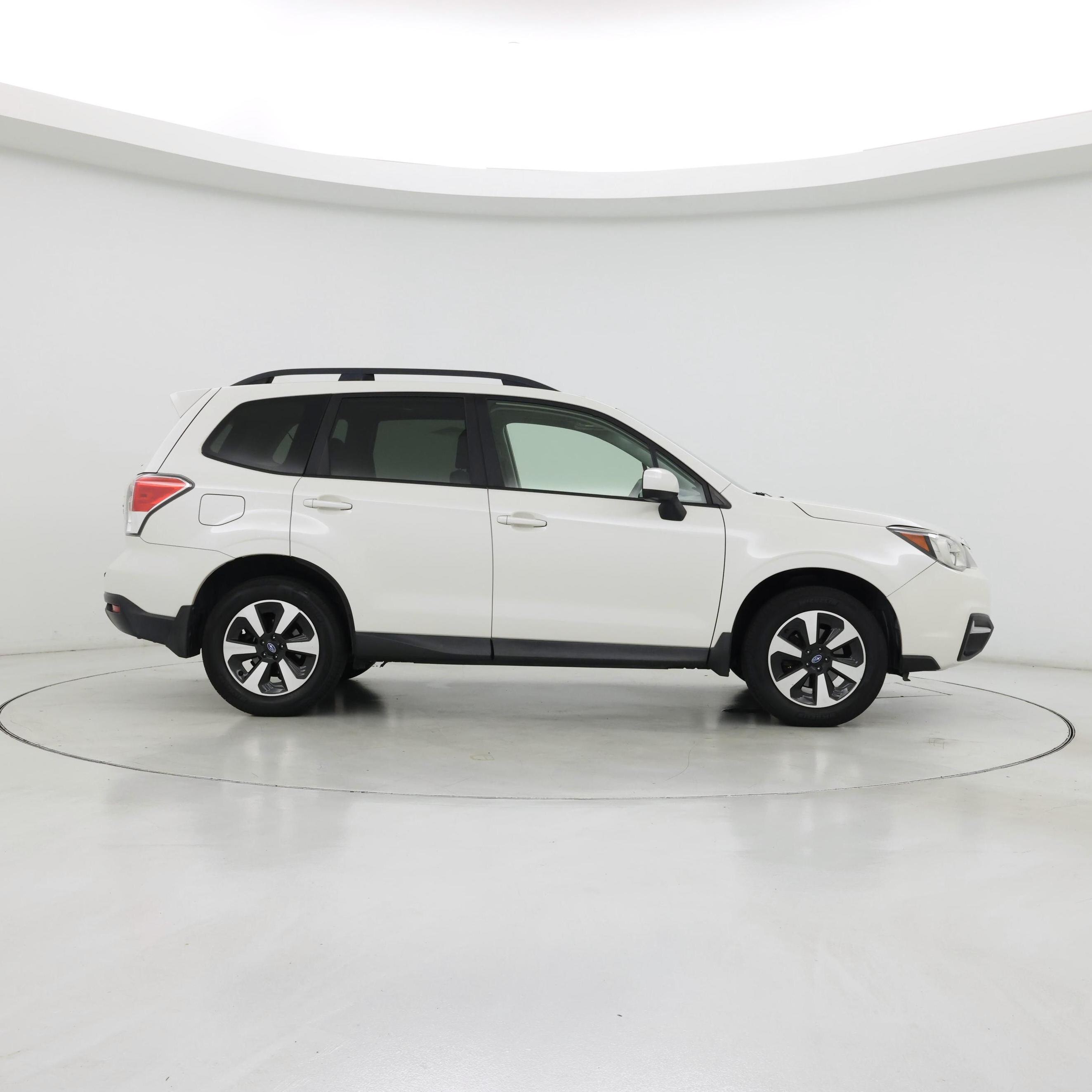Thumbnail: 2017 Subaru Forester - 7
