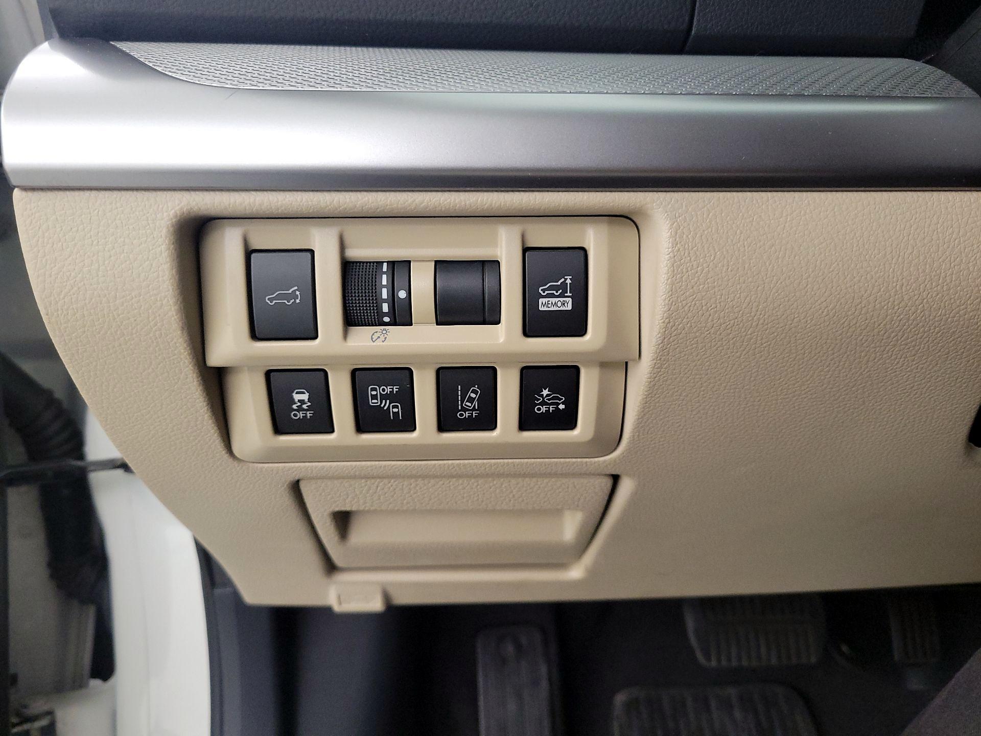 Thumbnail: 2019 Subaru Outback - 13