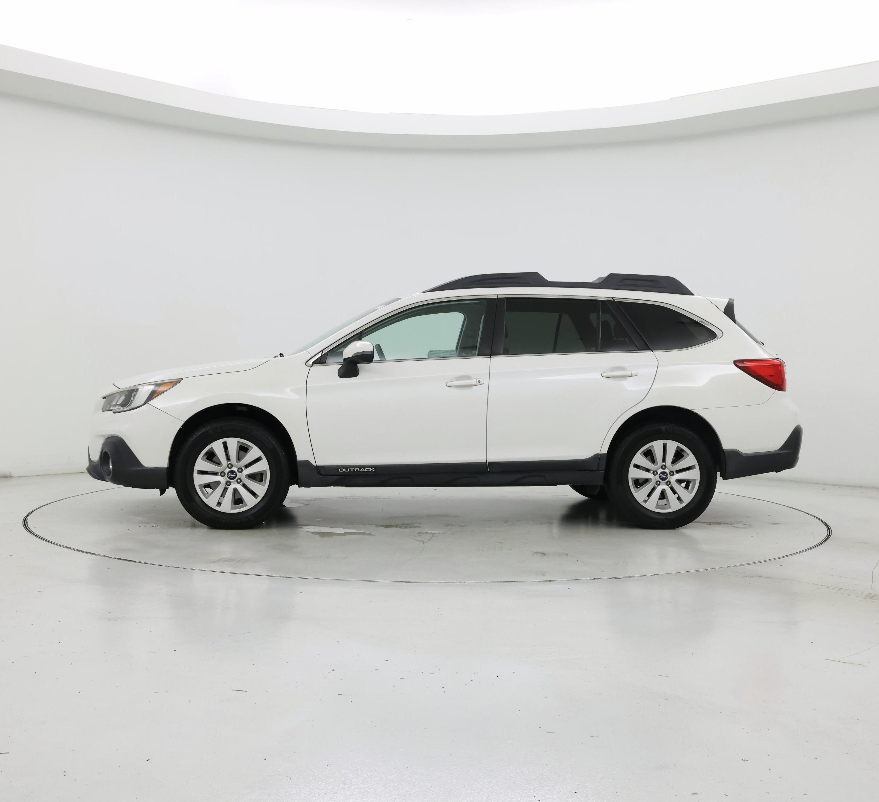 Thumbnail: 2019 Subaru Outback - 3