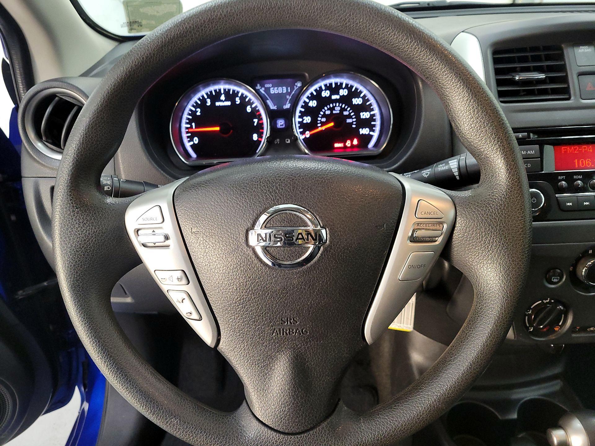 Thumbnail: 2015 Nissan Versa - 10