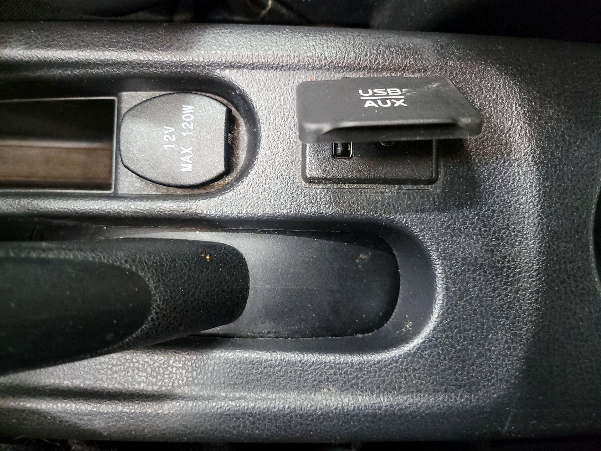 Thumbnail: 2015 Nissan Versa - 17