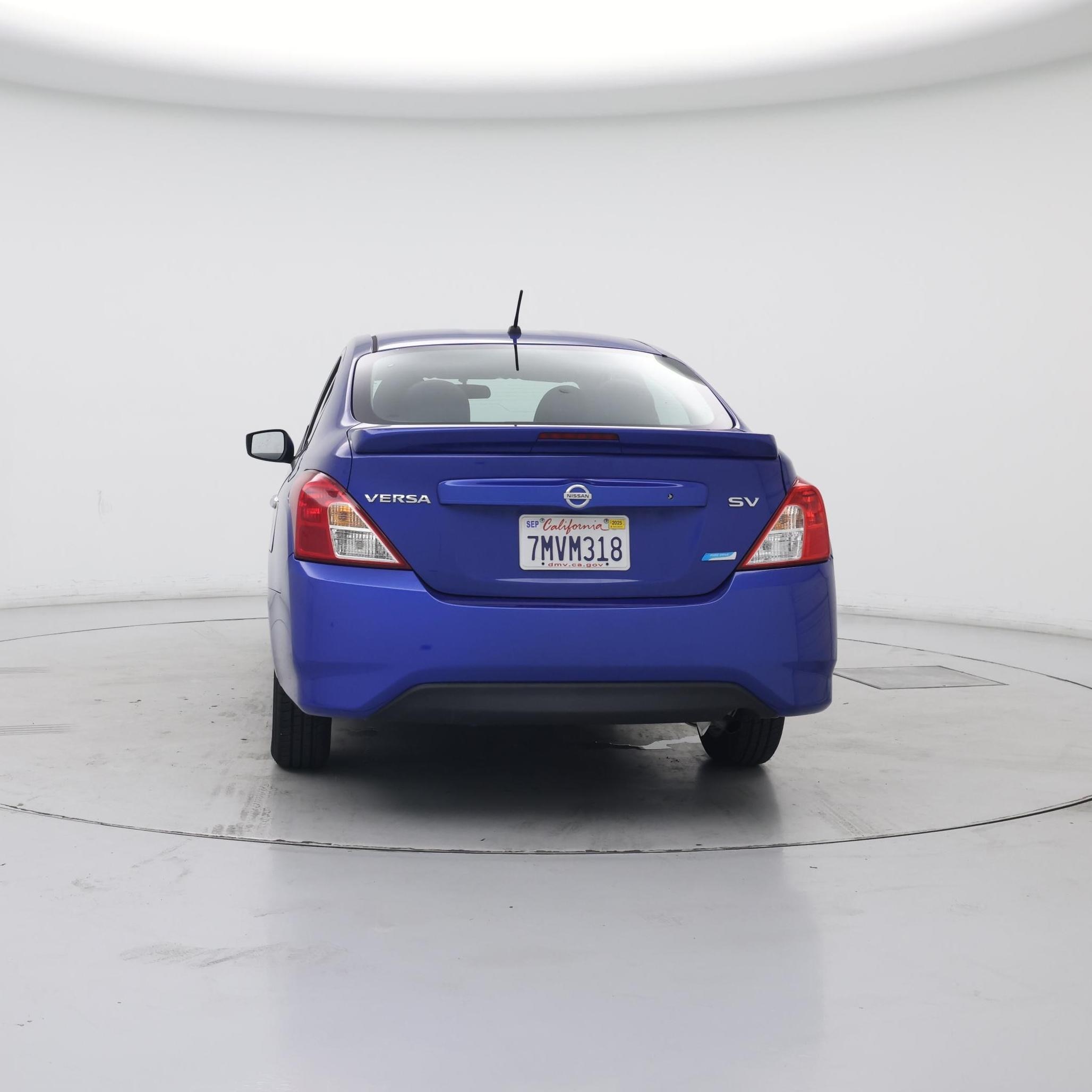 Thumbnail: 2015 Nissan Versa - 6