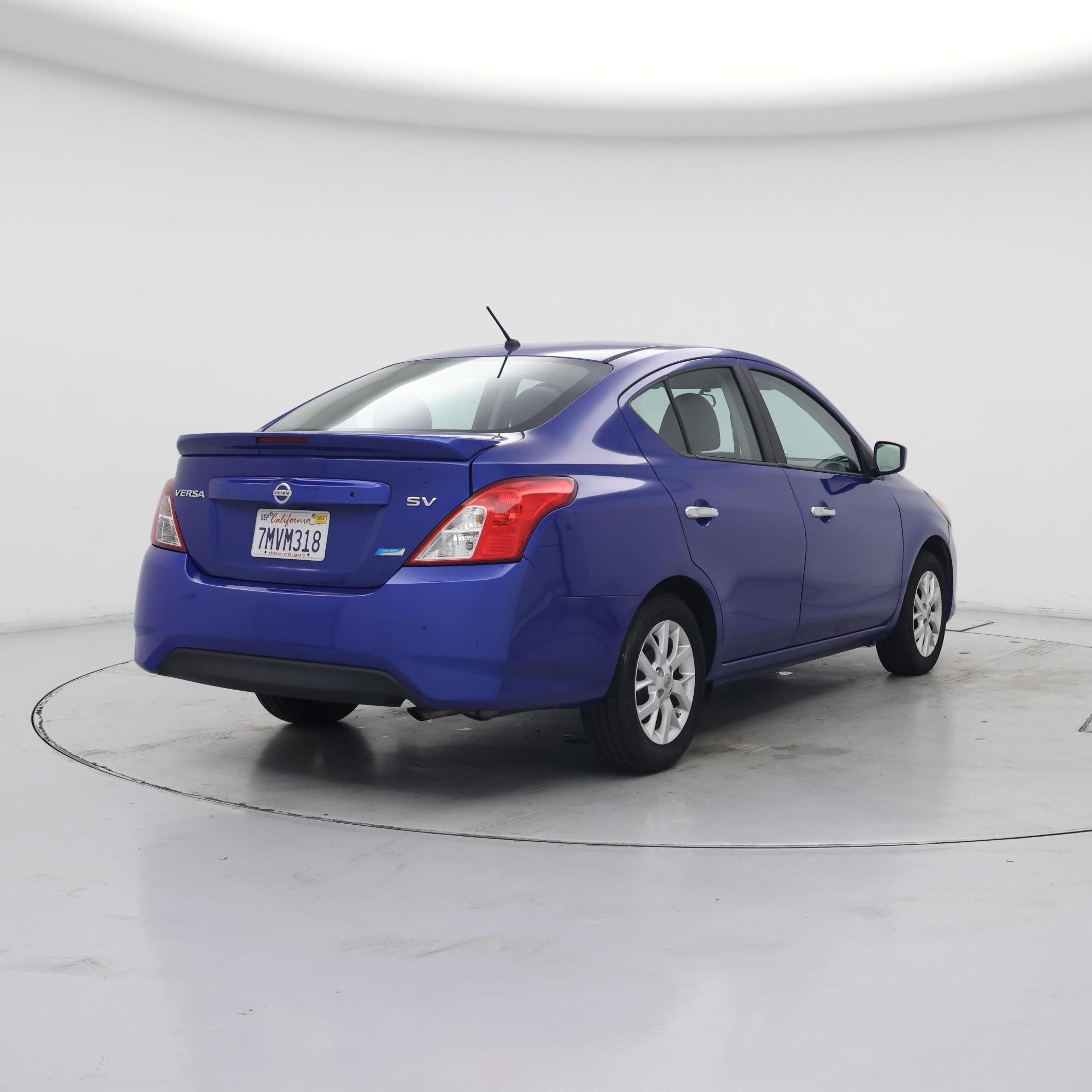 Thumbnail: 2015 Nissan Versa - 8