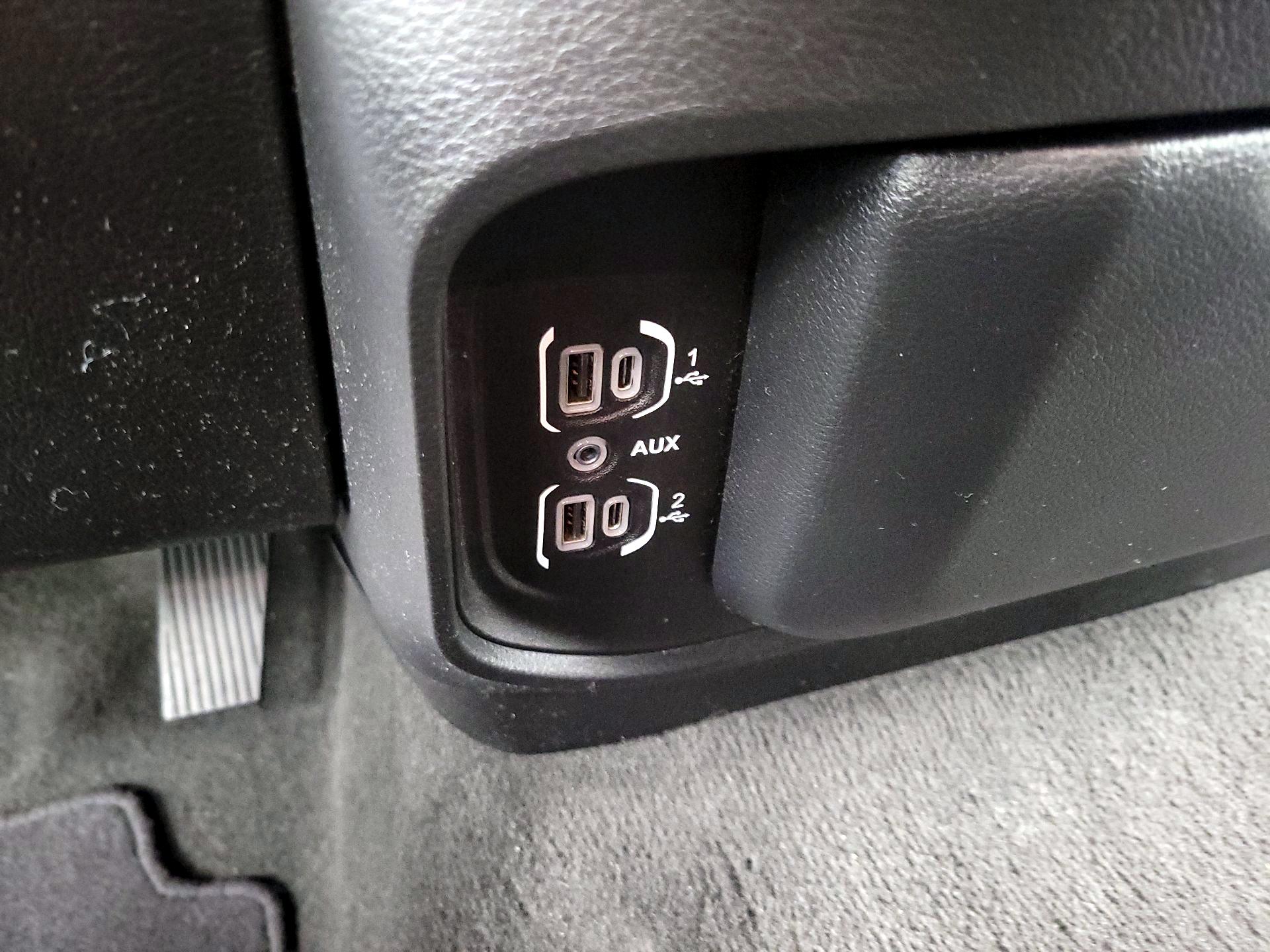 Thumbnail: 2024 RAM 1500 - 18