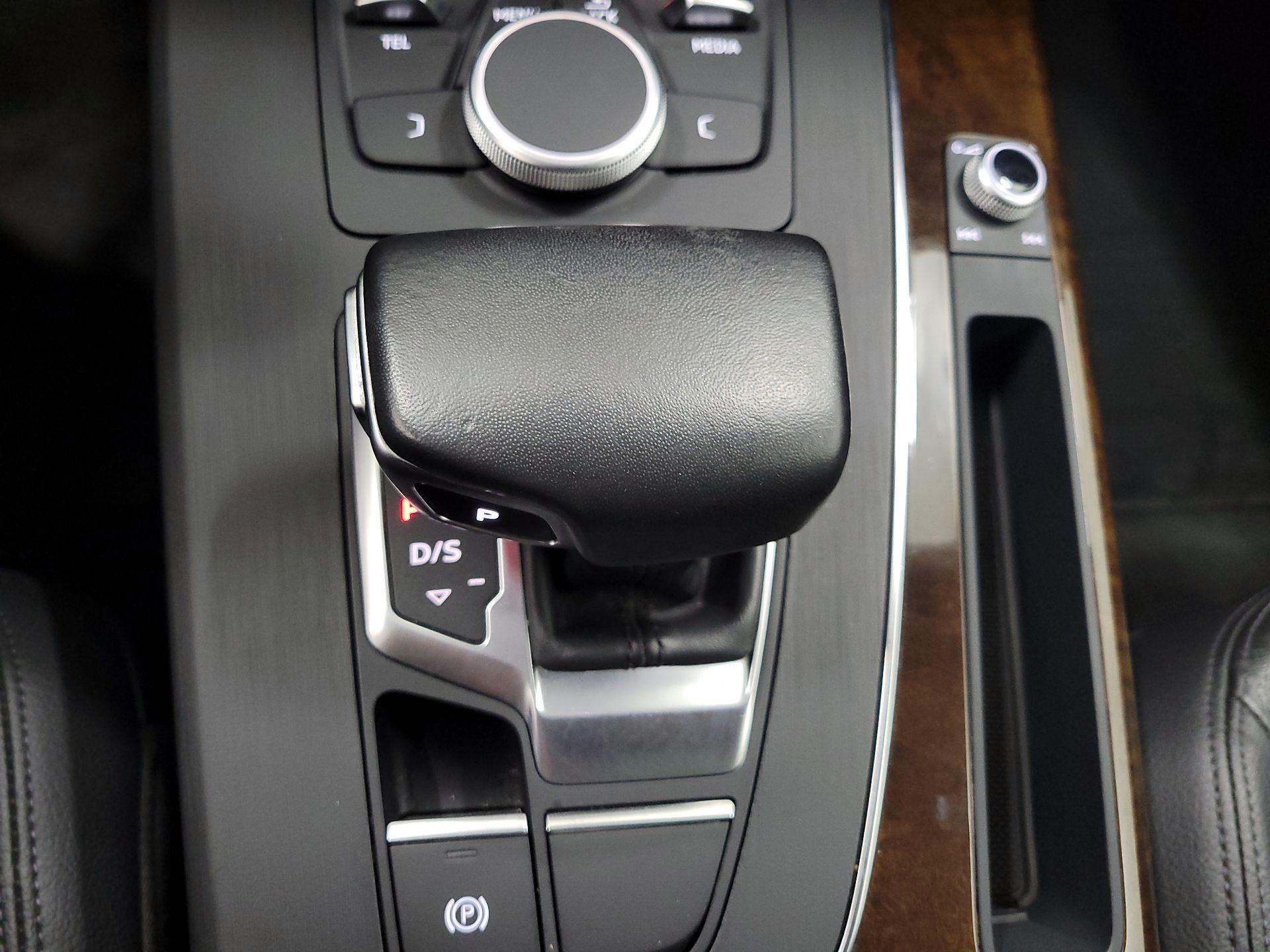 Thumbnail: 2019 Audi Q5 - 17