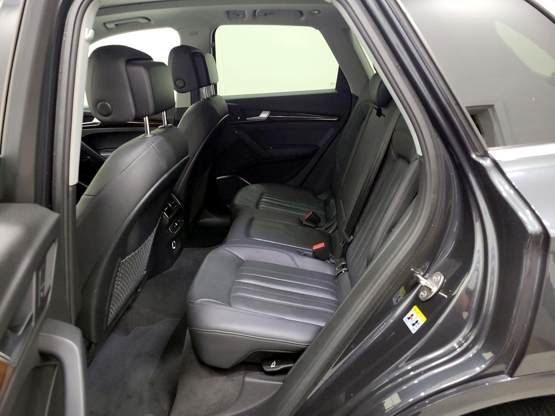 Thumbnail: 2019 Audi Q5 - 19
