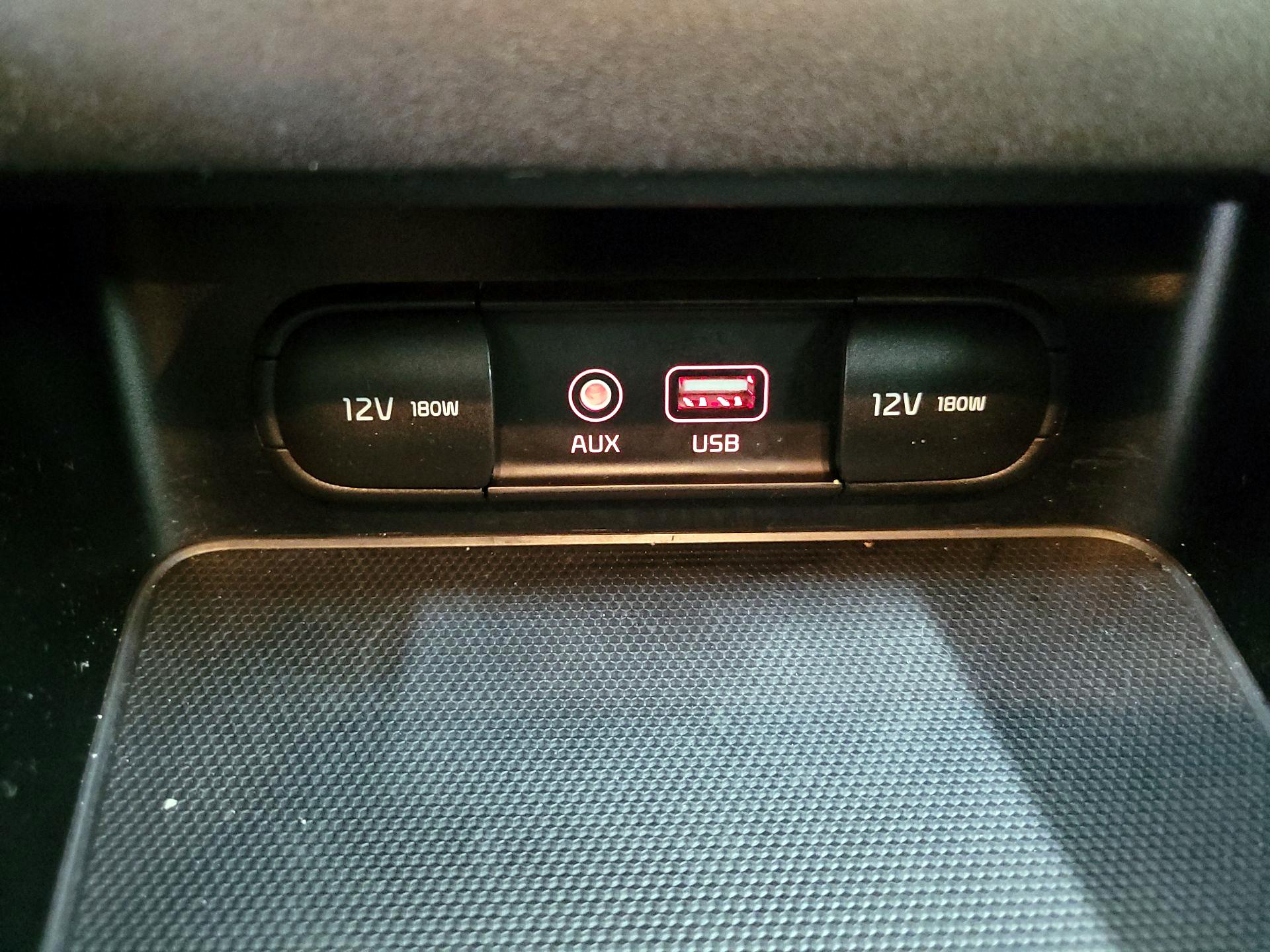 Thumbnail: 2019 Kia Forte - 18