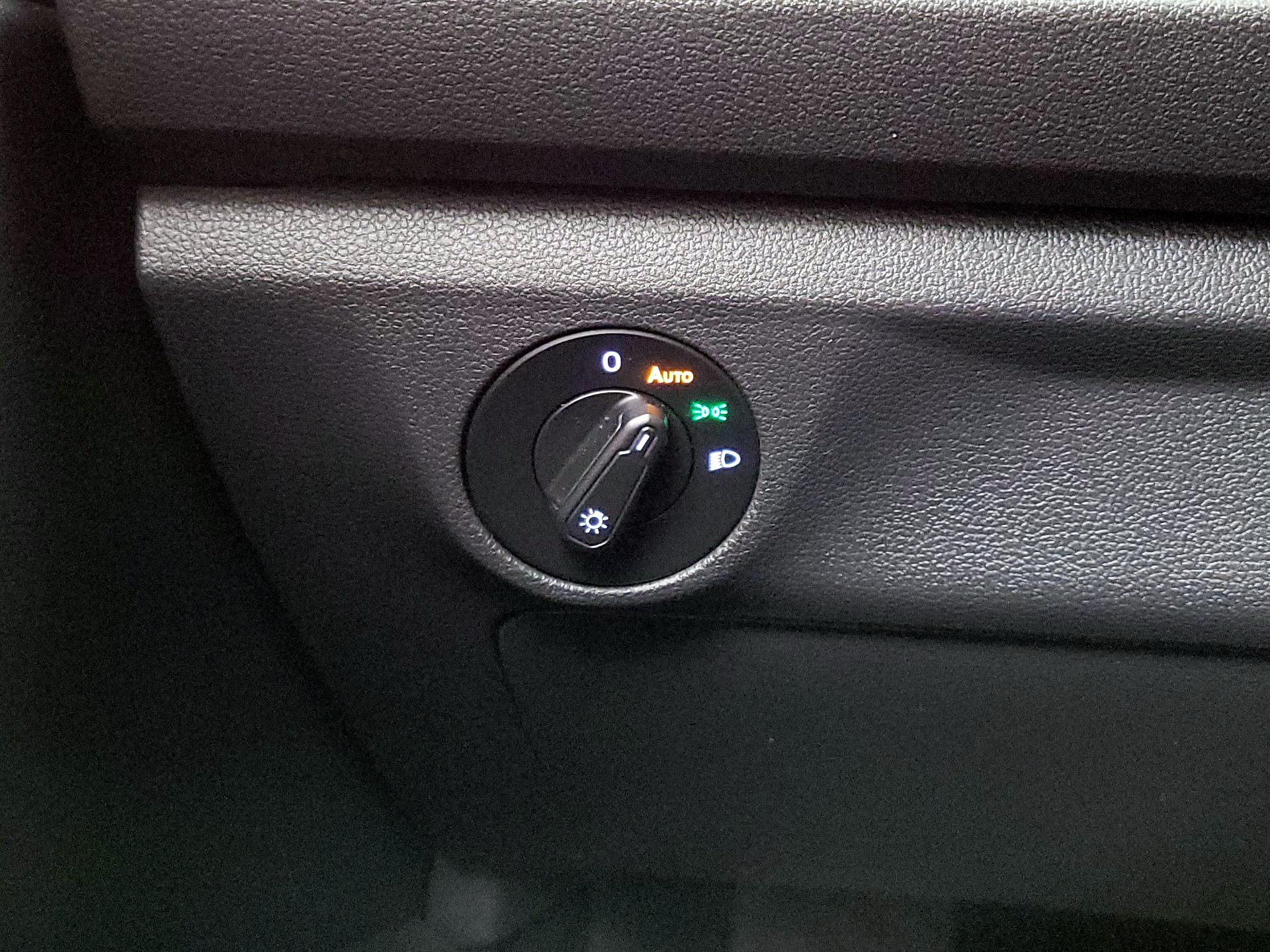 Thumbnail: 2020 Volkswagen Jetta - 13