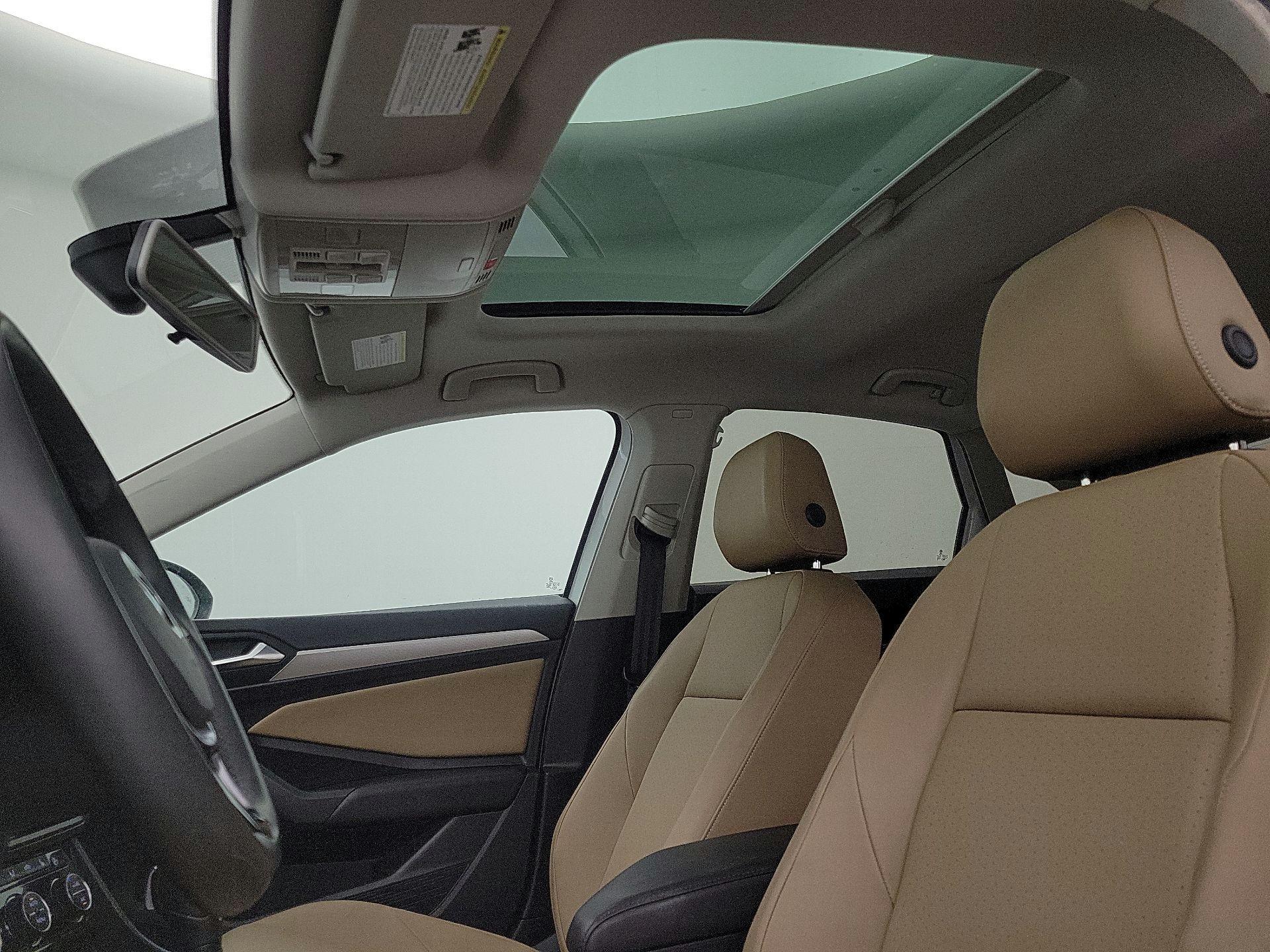 Thumbnail: 2020 Volkswagen Jetta - 19