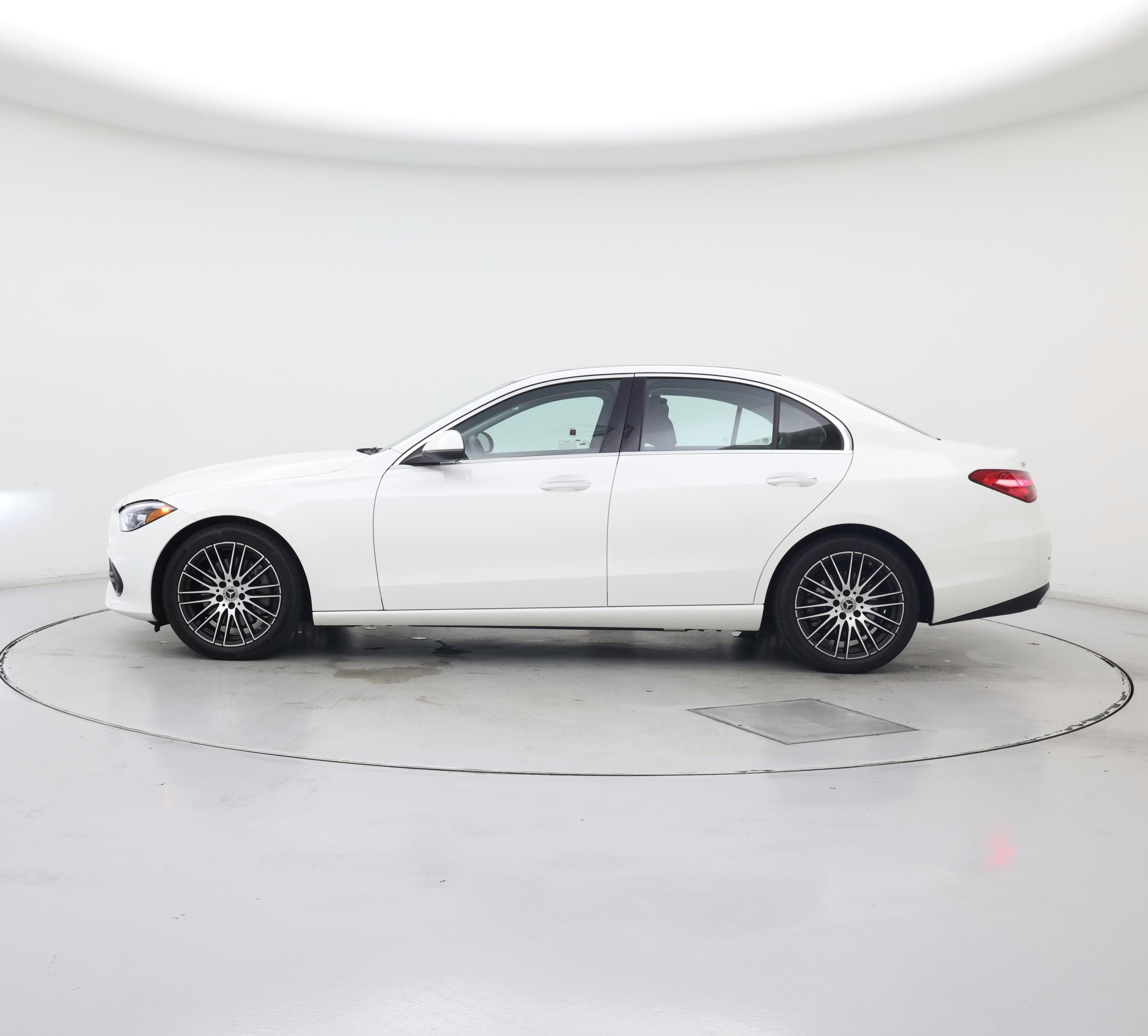 Thumbnail: 2023 Mercedes-Benz C-Class - 3