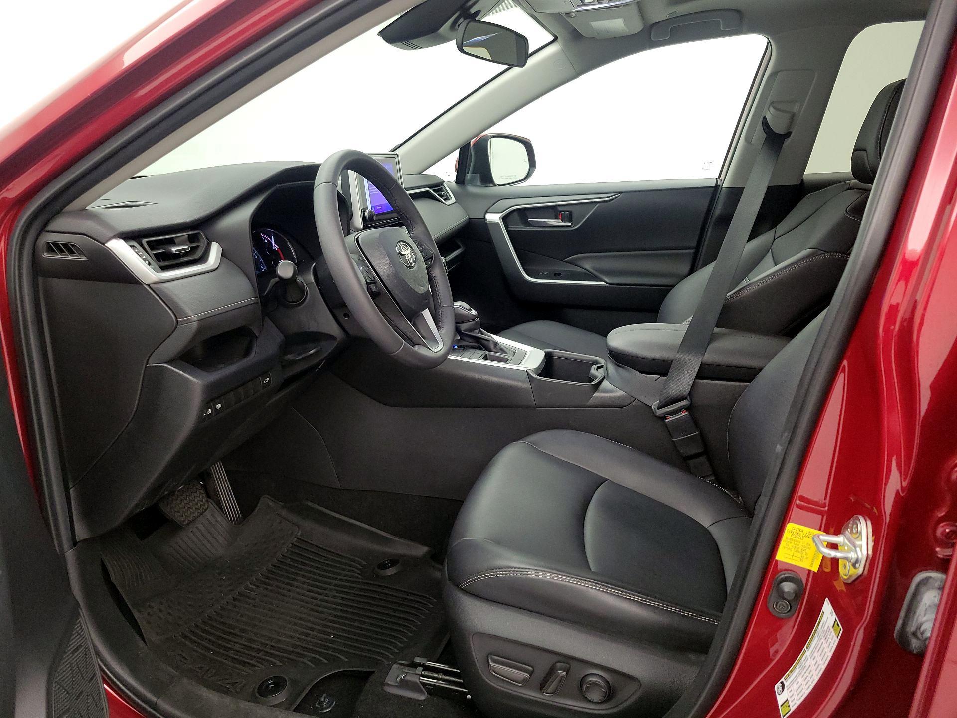 Thumbnail: 2023 Toyota RAV4 - 11
