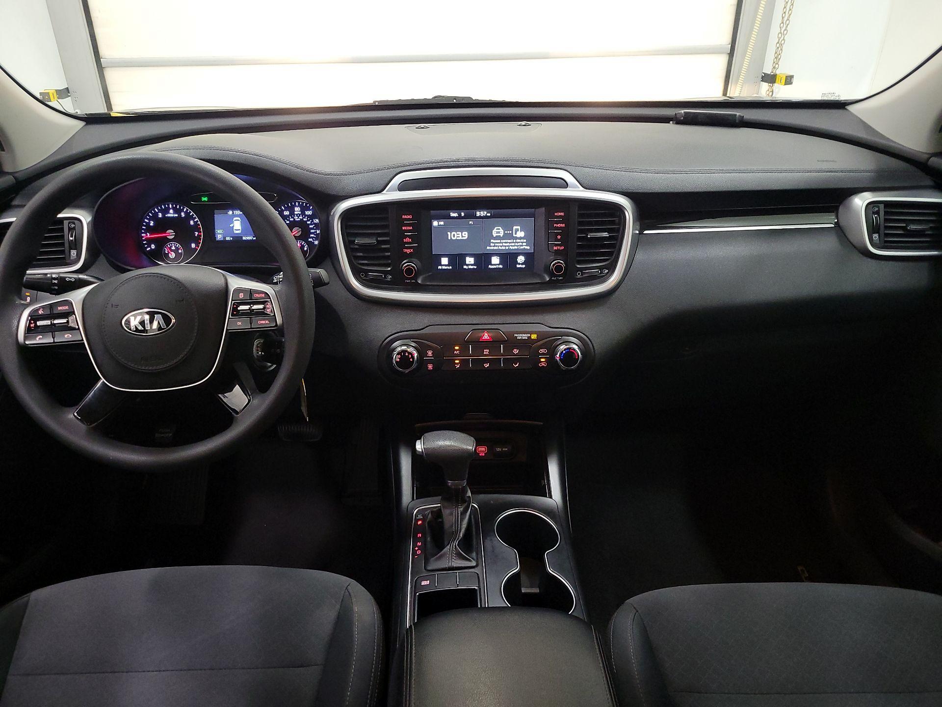 Thumbnail: 2019 Kia Sorento - 9