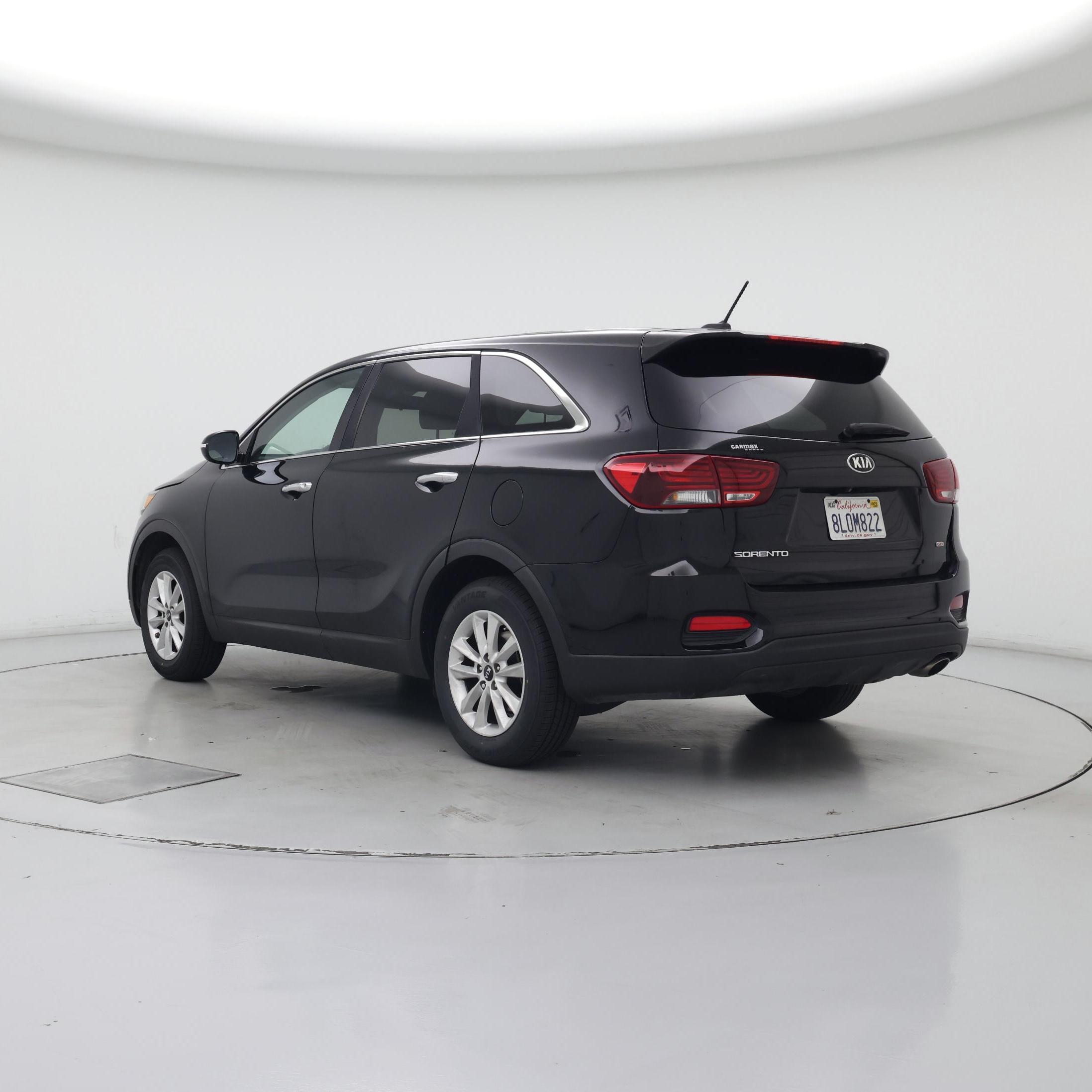Thumbnail: 2019 Kia Sorento - 2
