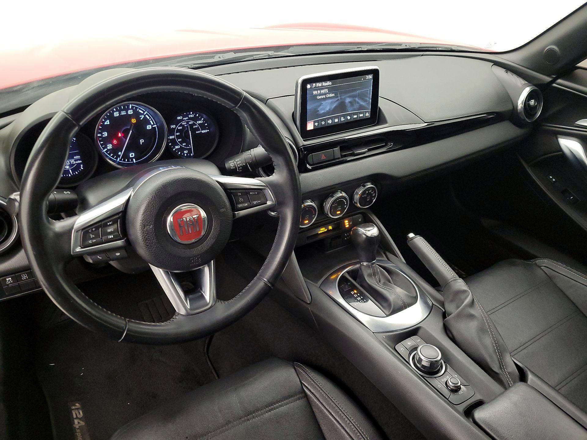 Thumbnail: 2017 Fiat 124 Spider - 9