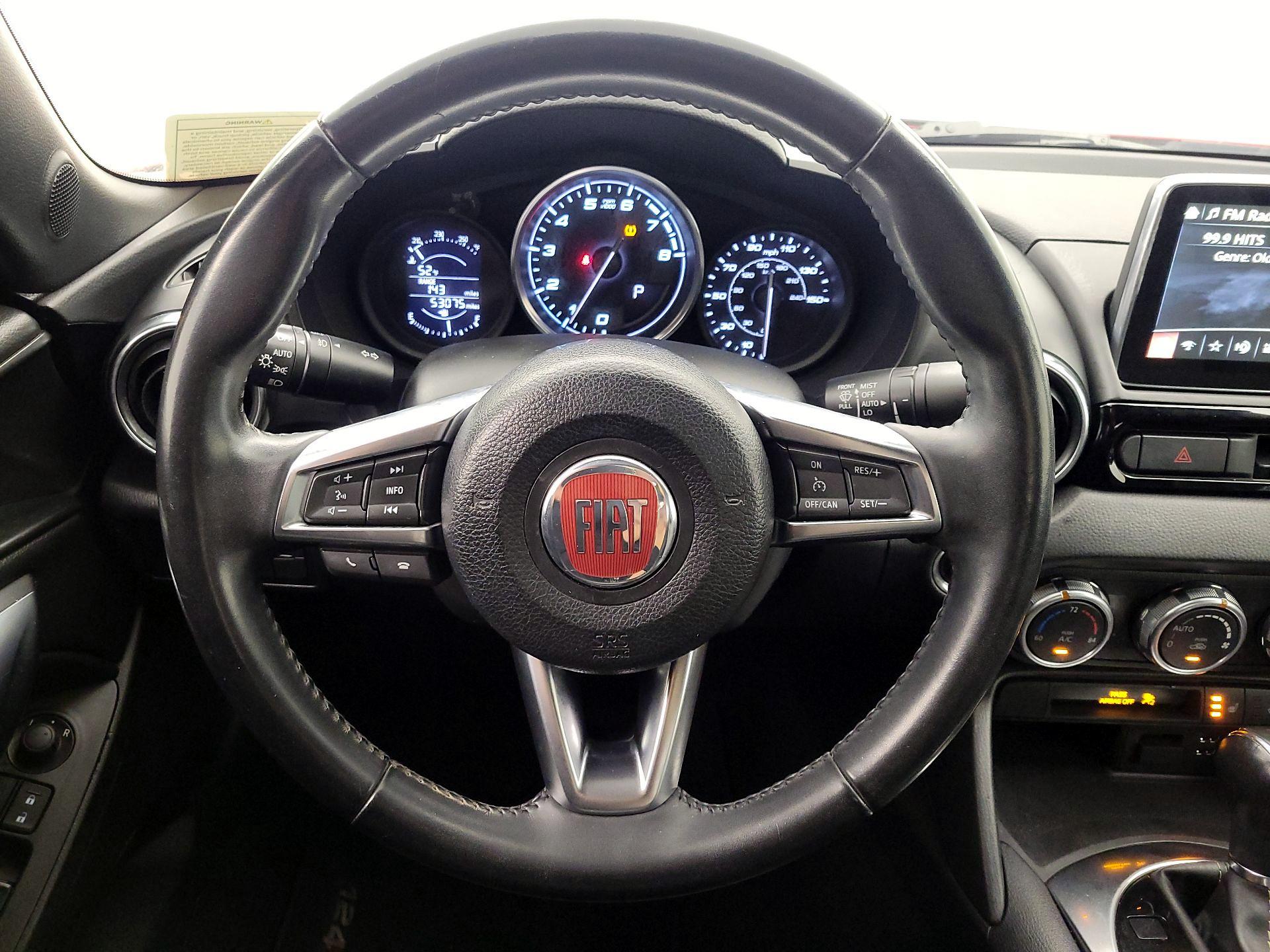 Thumbnail: 2017 Fiat 124 Spider - 10