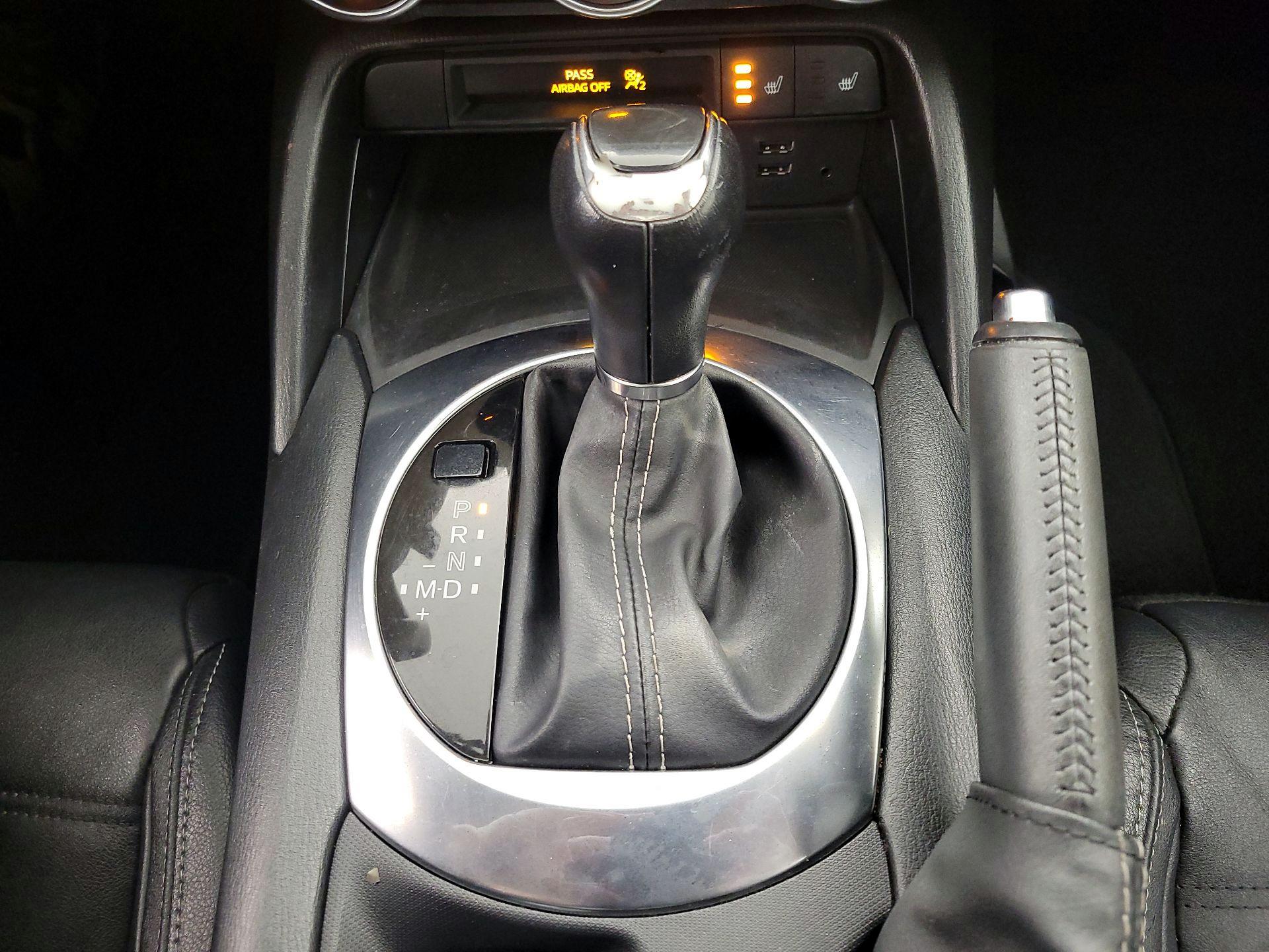 Thumbnail: 2017 Fiat 124 Spider - 18