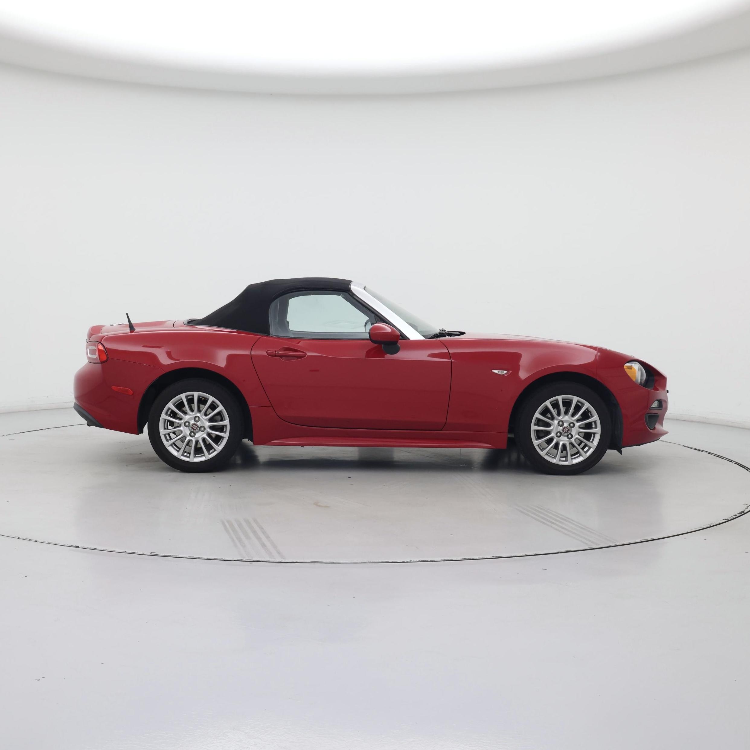 Thumbnail: 2017 Fiat 124 Spider - 7