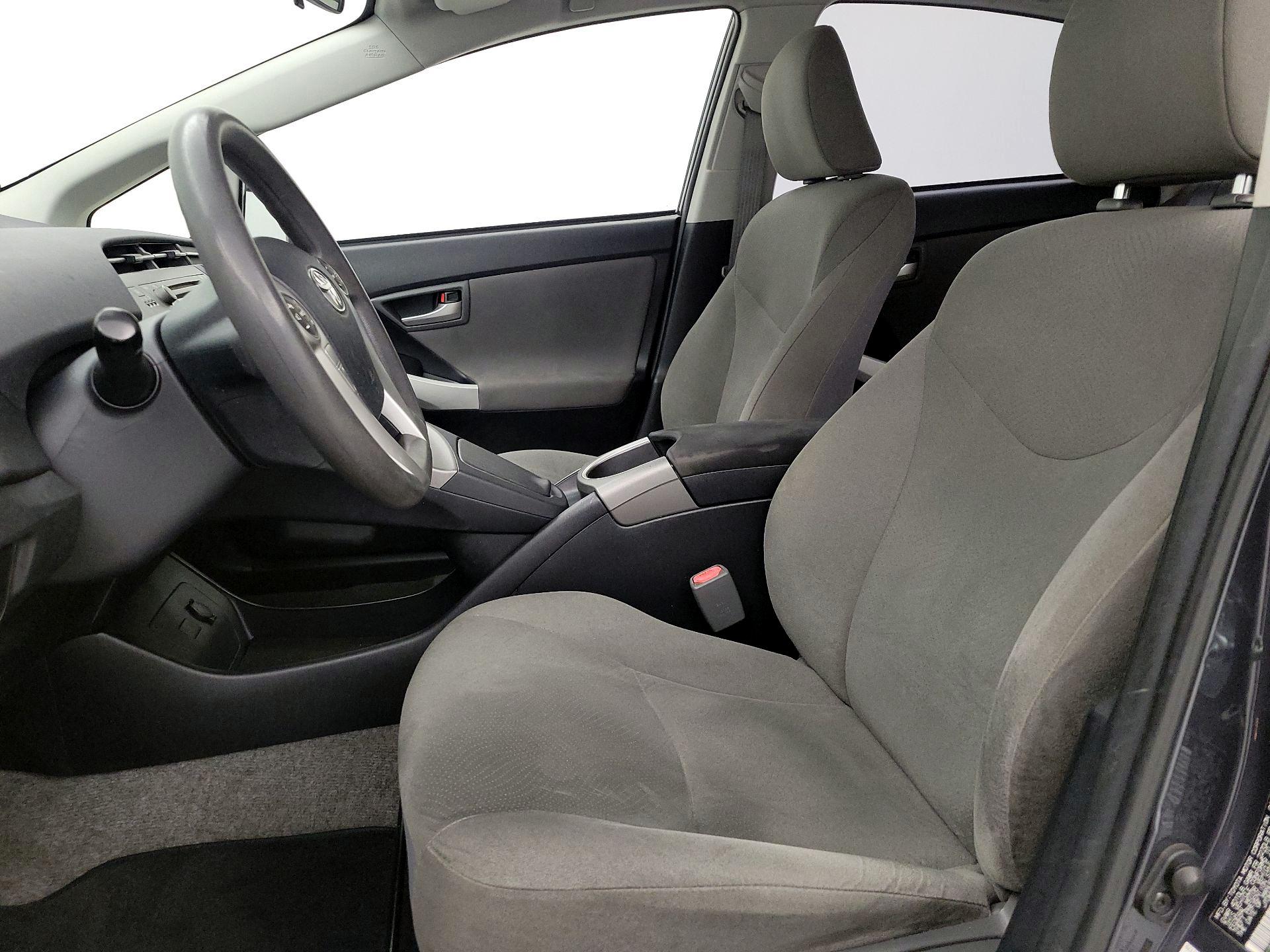 Thumbnail: 2015 Toyota Prius - 11