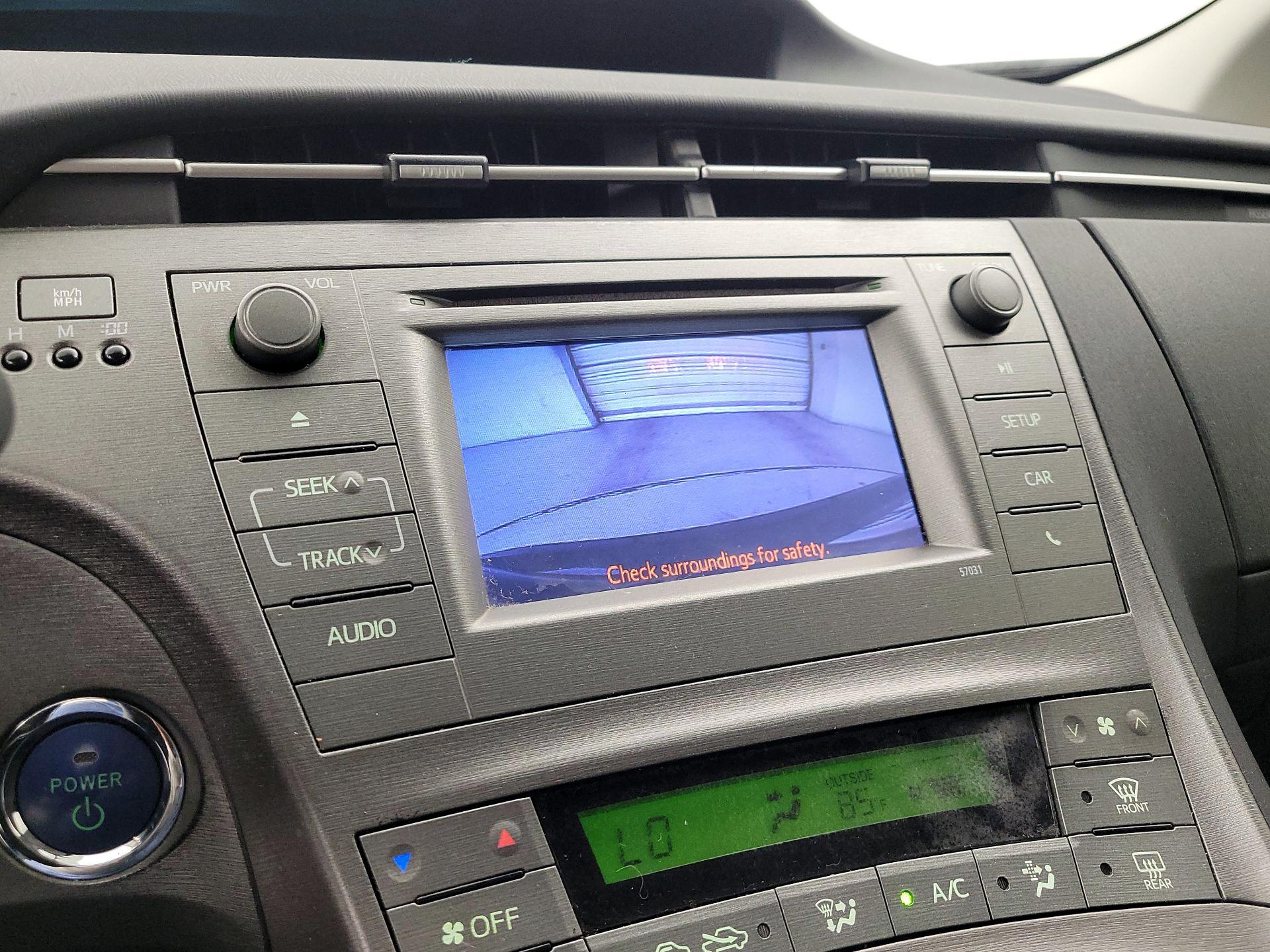 Thumbnail: 2015 Toyota Prius - 14