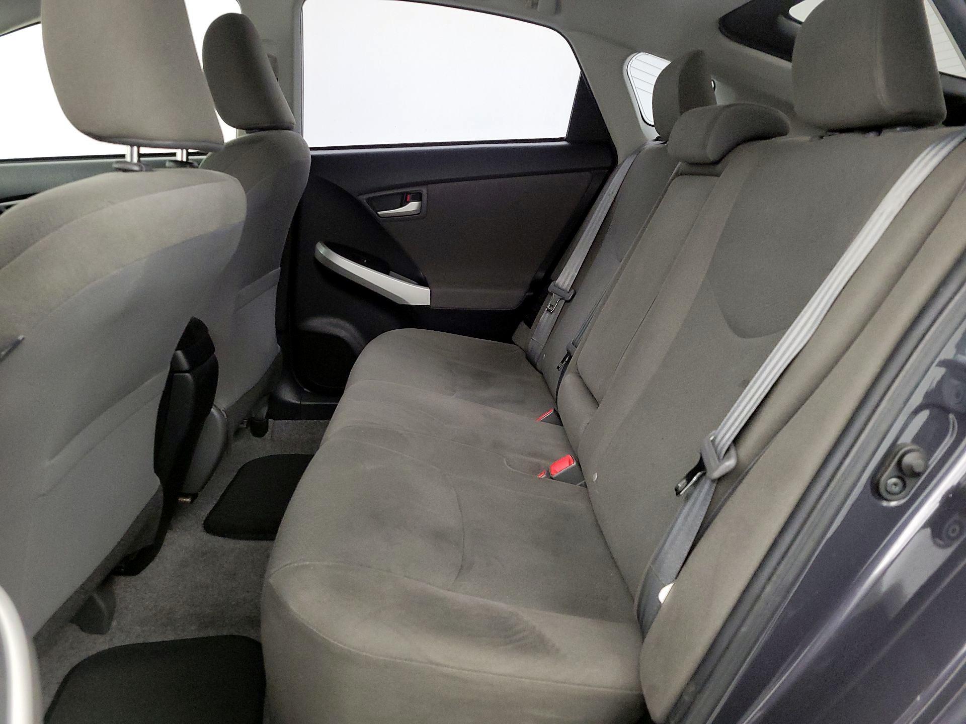 Thumbnail: 2015 Toyota Prius - 18