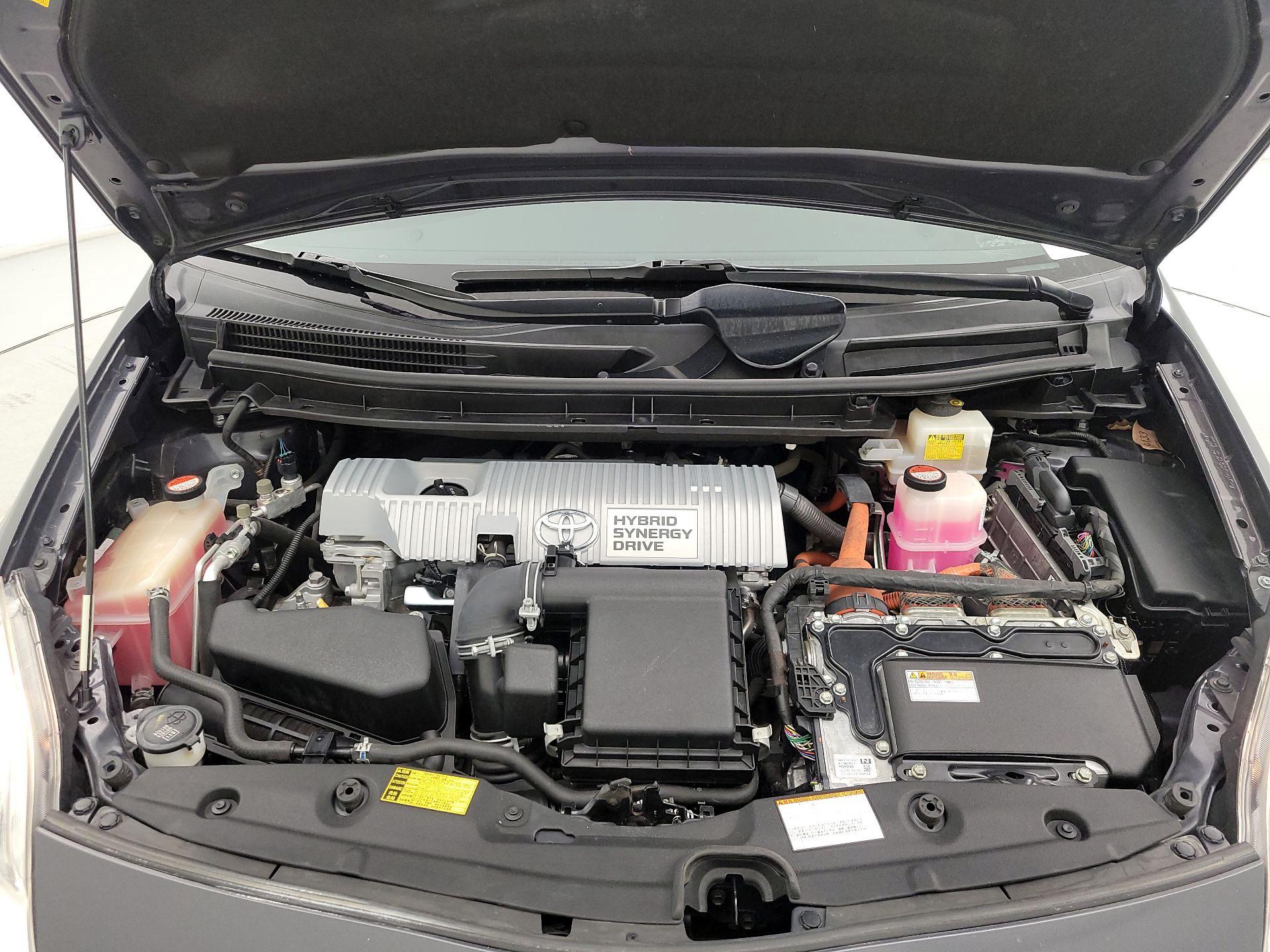 Thumbnail: 2015 Toyota Prius - 20