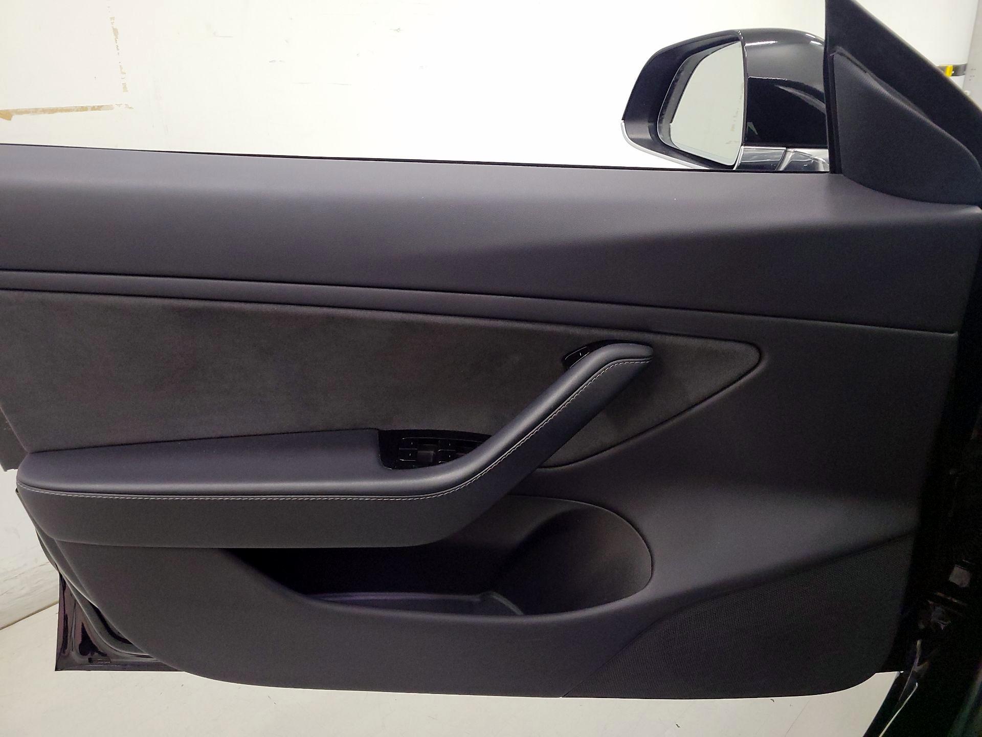 Thumbnail: 2019 Tesla Model 3 - 12