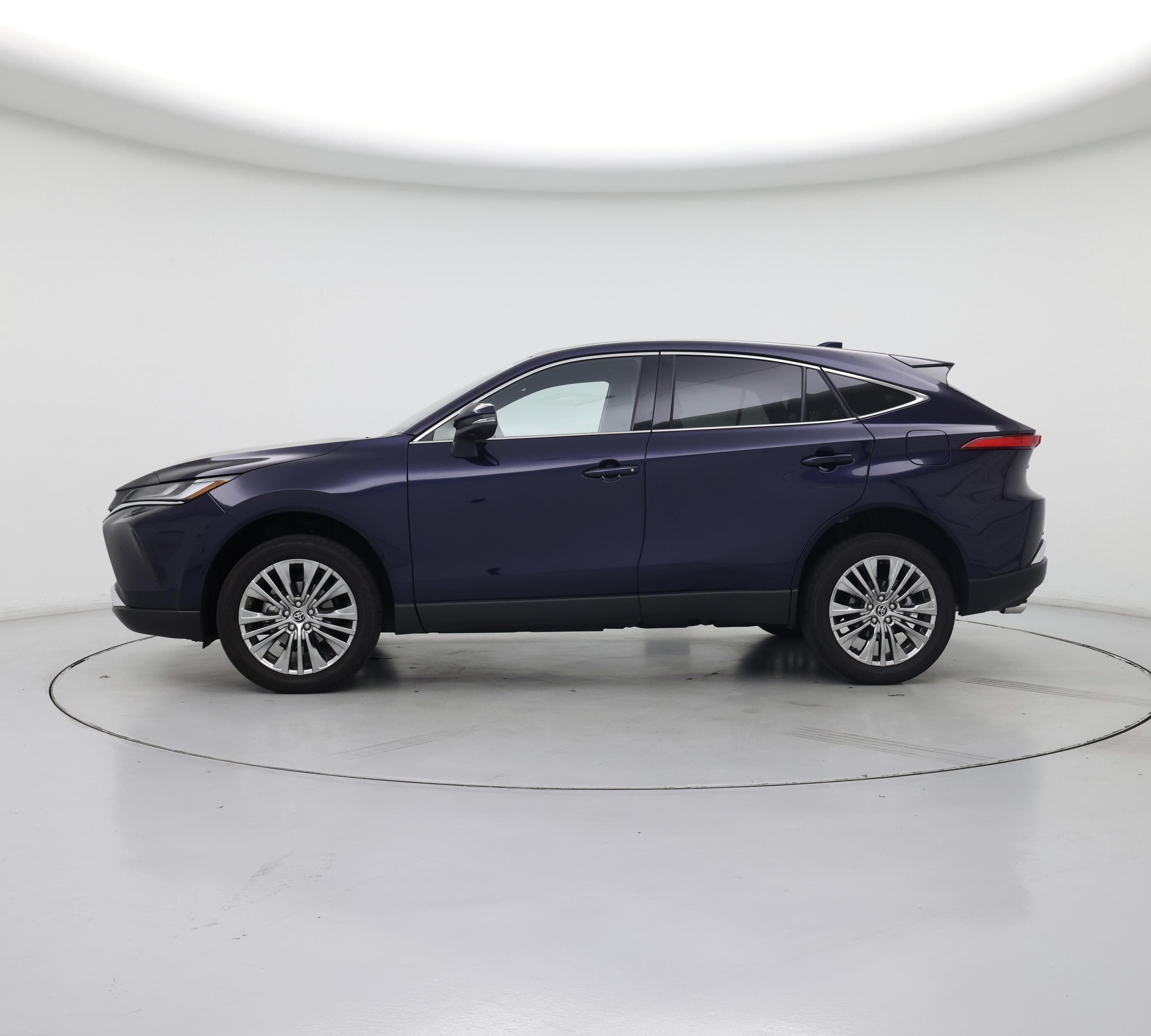 Thumbnail: 2024 Toyota Venza - 3