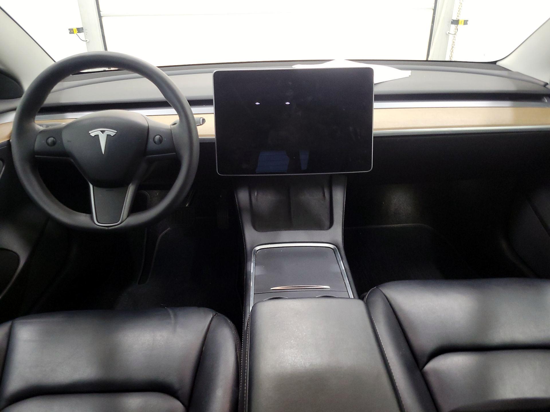 Thumbnail: 2022 Tesla Model 3 - 9